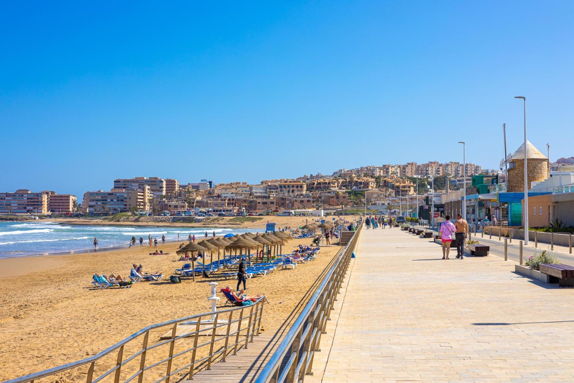Resale - Apartment / flat - Torrevieja - La Mata Pueblo