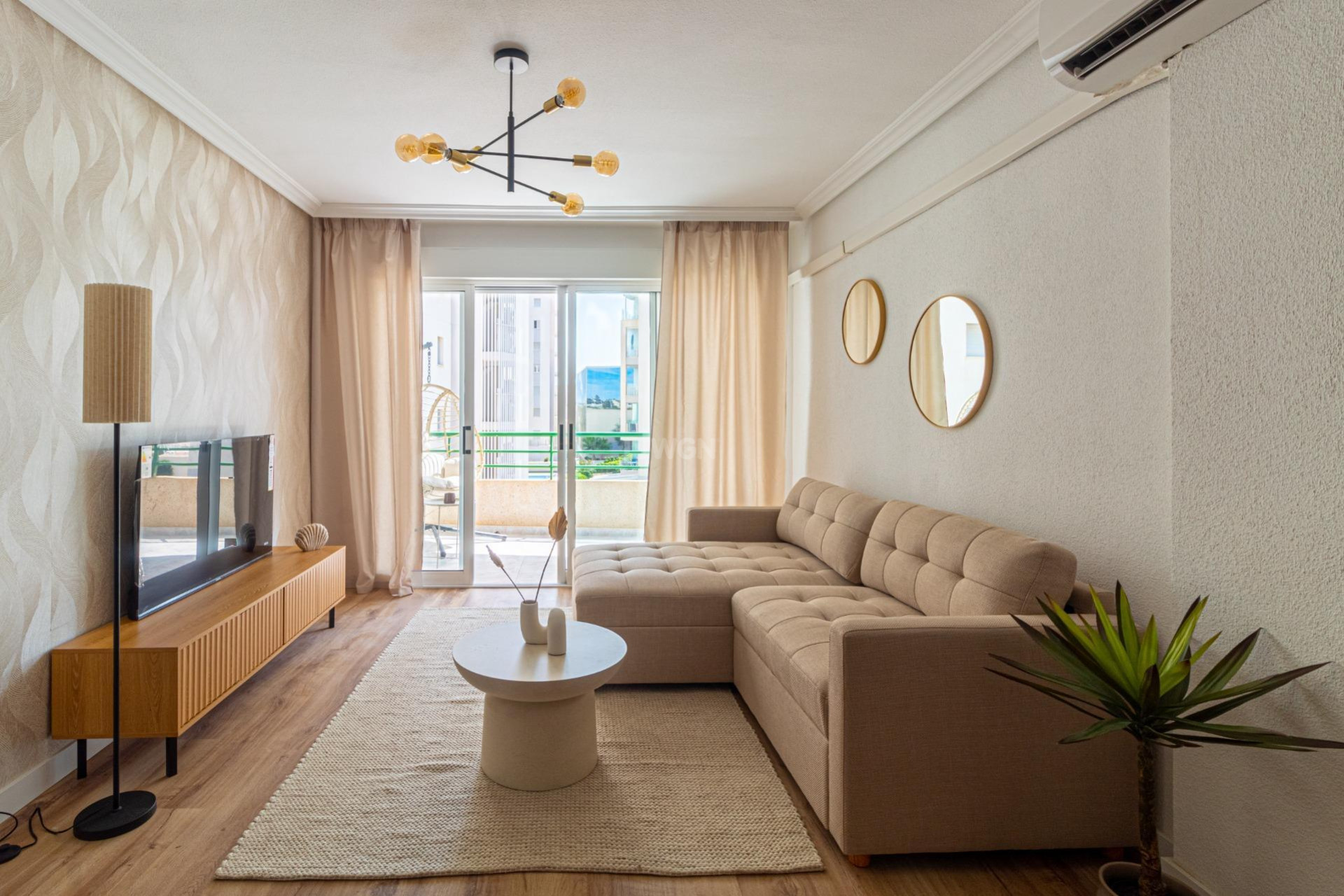 Resale - Apartment / flat - Torrevieja - La Mata Pueblo