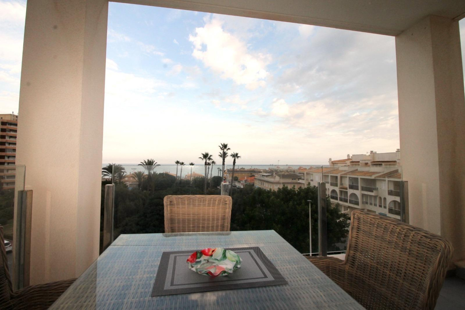 Resale - Apartment / flat - Torrevieja - La Mata