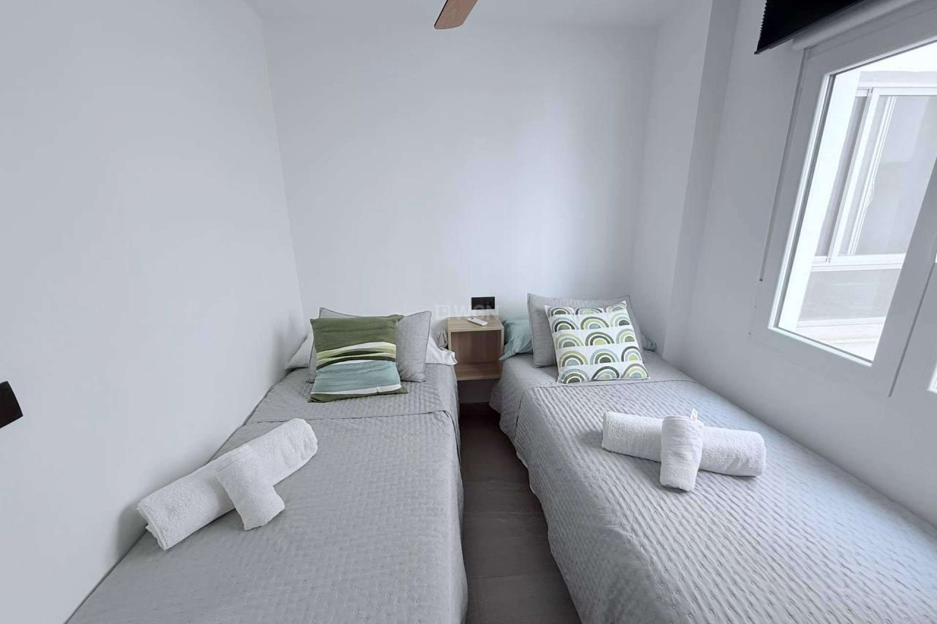 Resale - Apartment / flat - Torrevieja - La Mata