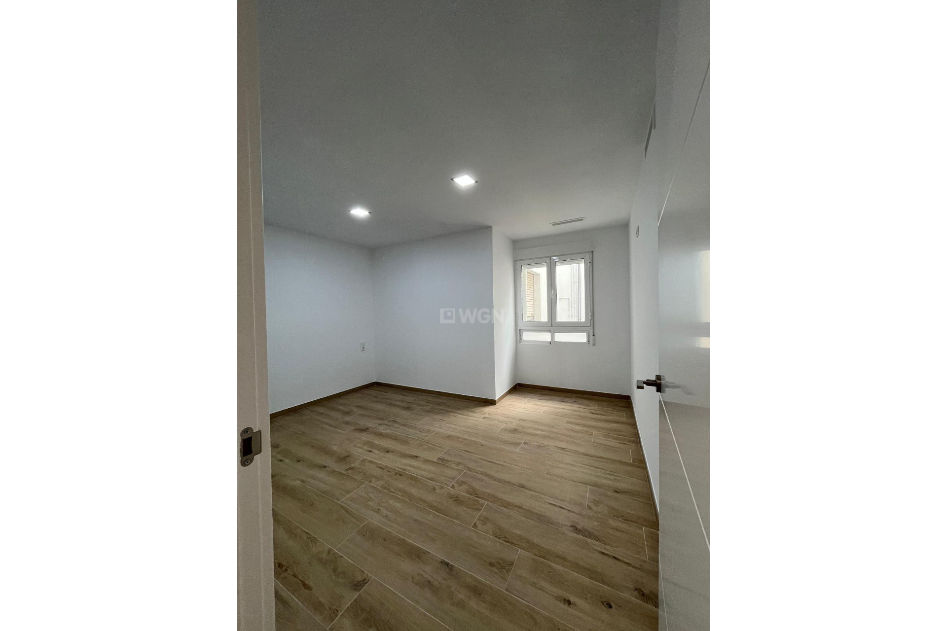 Resale - Apartment / flat - Torrevieja - La Mata
