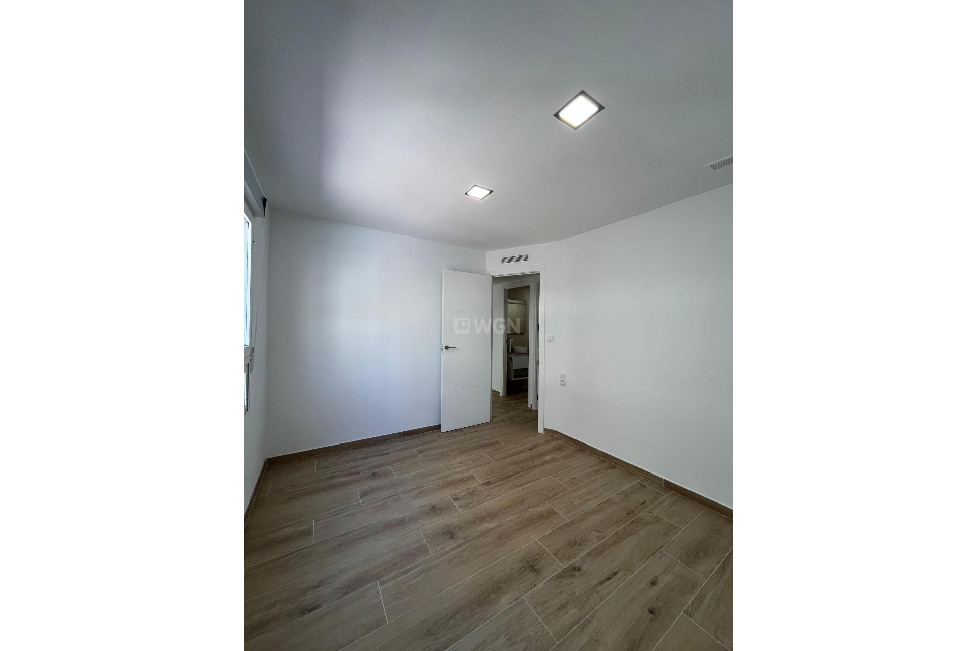 Resale - Apartment / flat - Torrevieja - La Mata