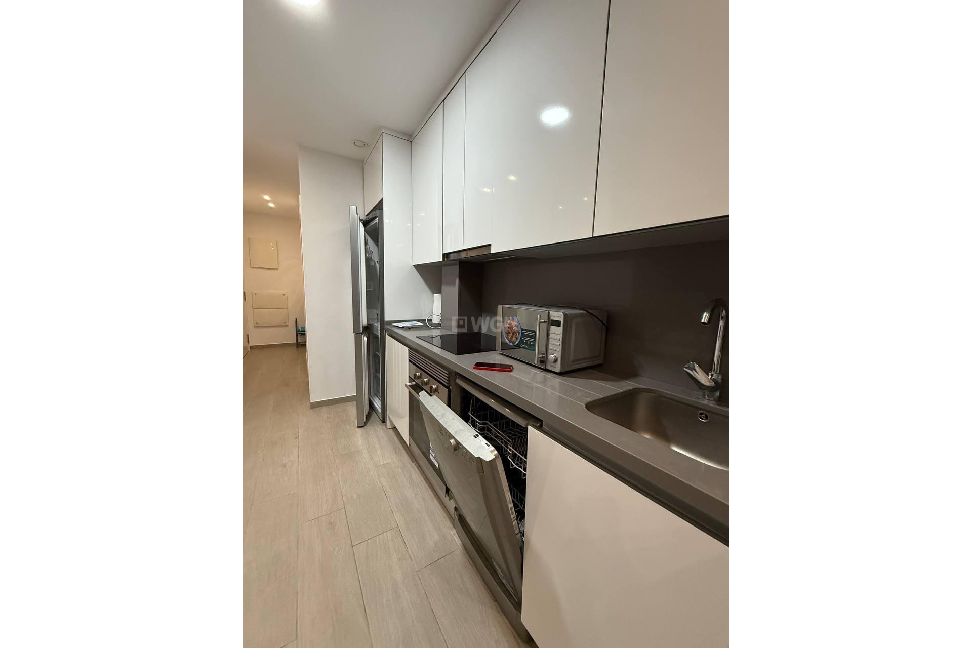 Resale - Apartment / flat - Torrevieja - La Mata