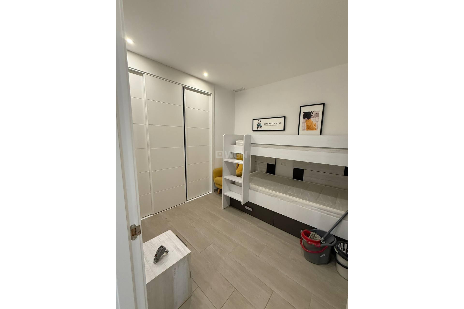 Resale - Apartment / flat - Torrevieja - La Mata