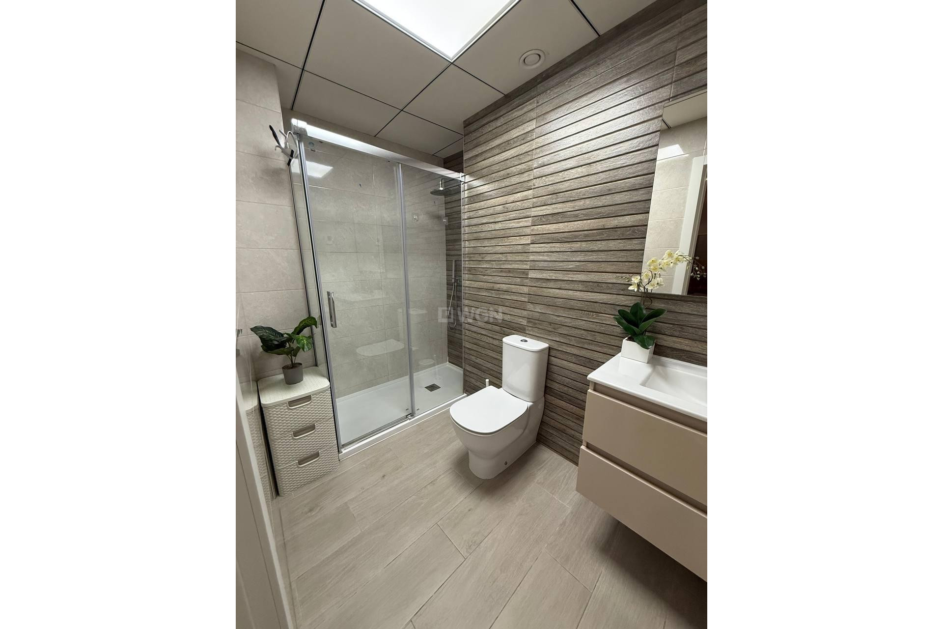 Resale - Apartment / flat - Torrevieja - La Mata