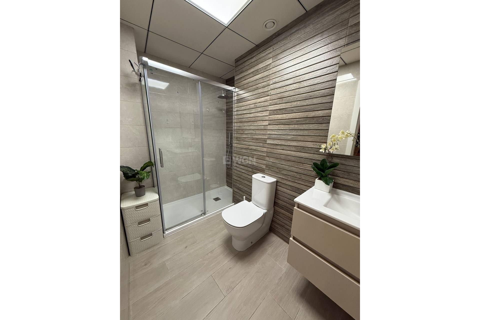 Resale - Apartment / flat - Torrevieja - La Mata