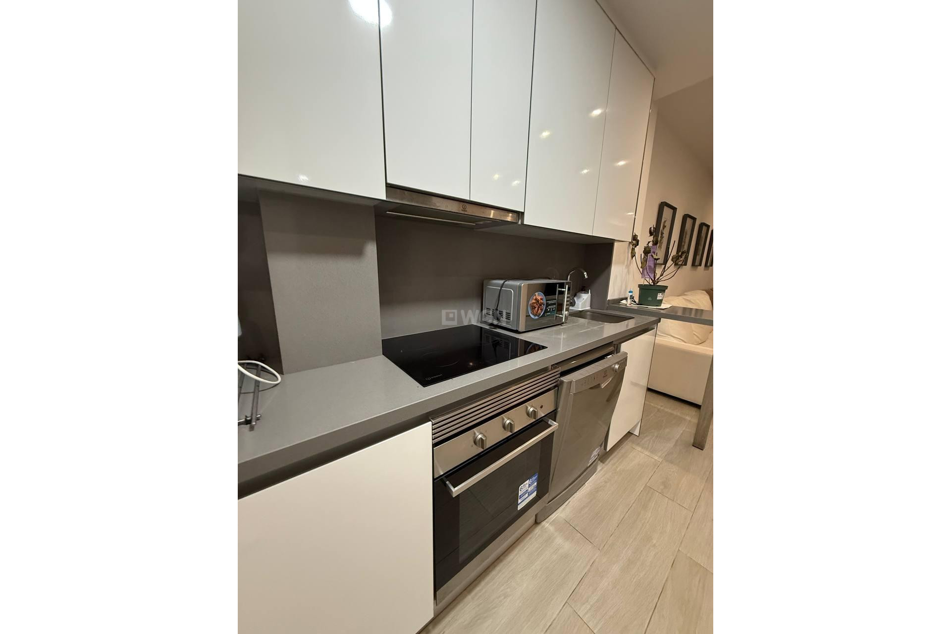 Resale - Apartment / flat - Torrevieja - La Mata