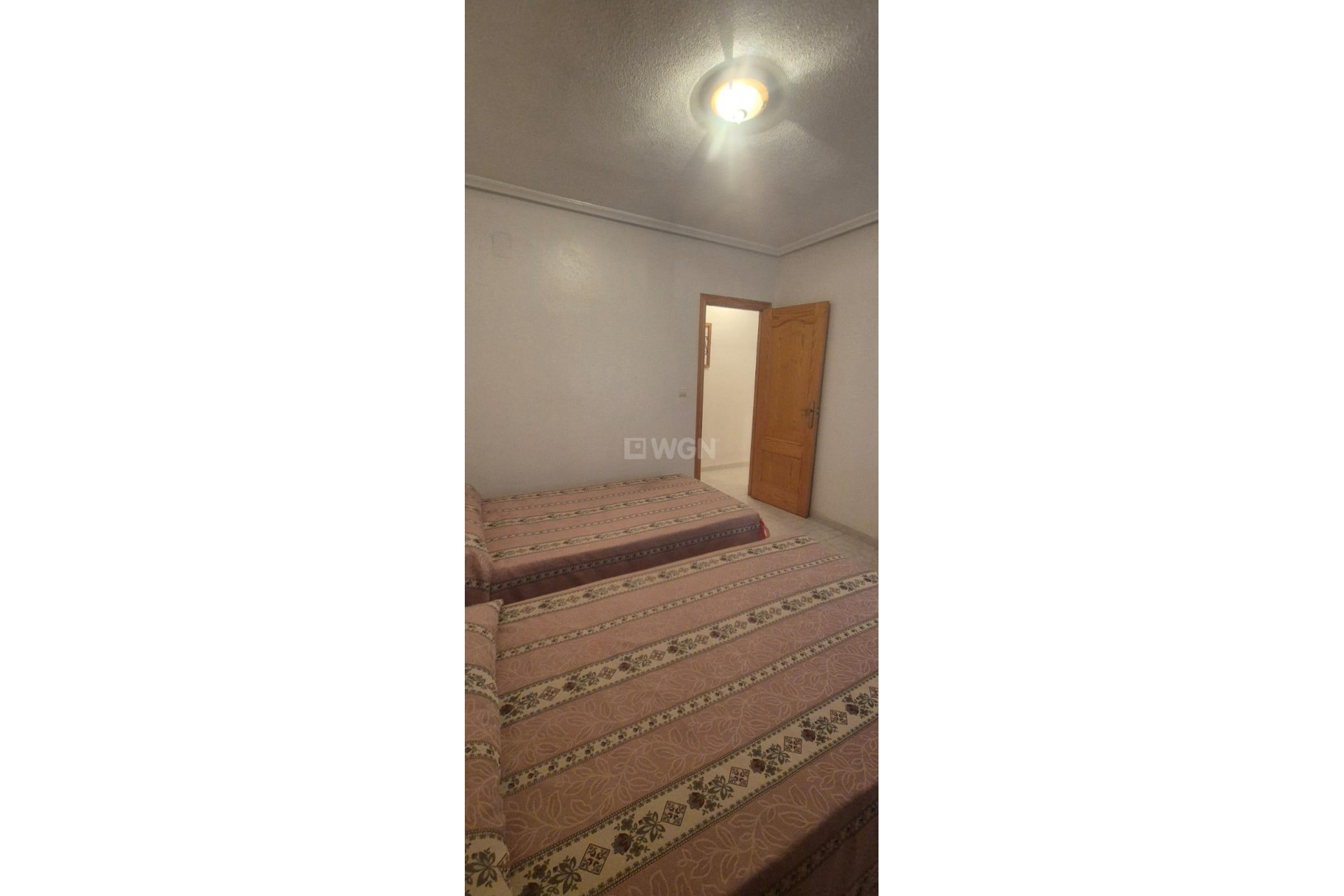 Resale - Apartment / flat - Torrevieja - La Mata