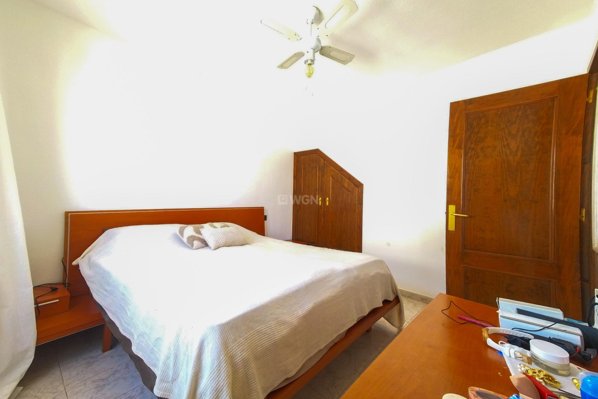 Resale - Apartment / flat - Torrevieja - La Mata