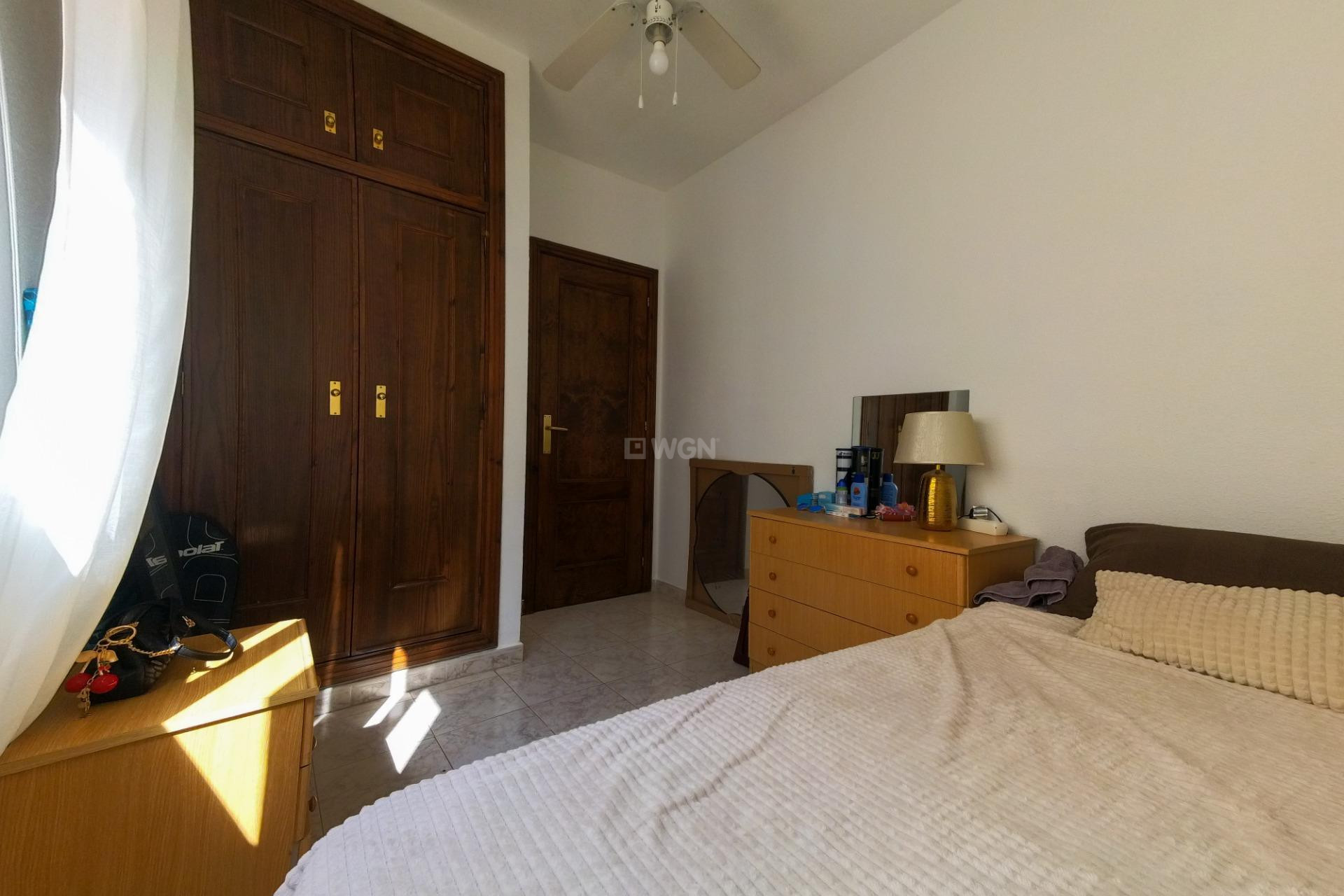Resale - Apartment / flat - Torrevieja - La Mata