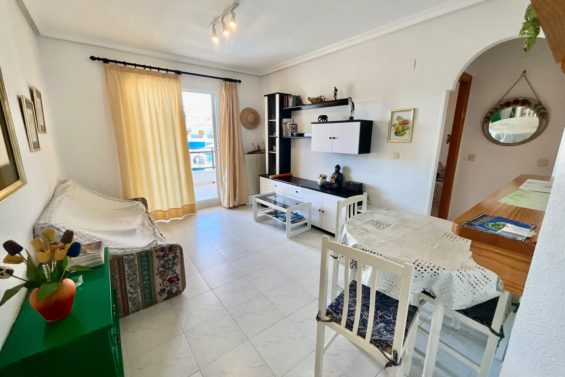 Resale - Apartment / flat - Torrevieja - La Mata