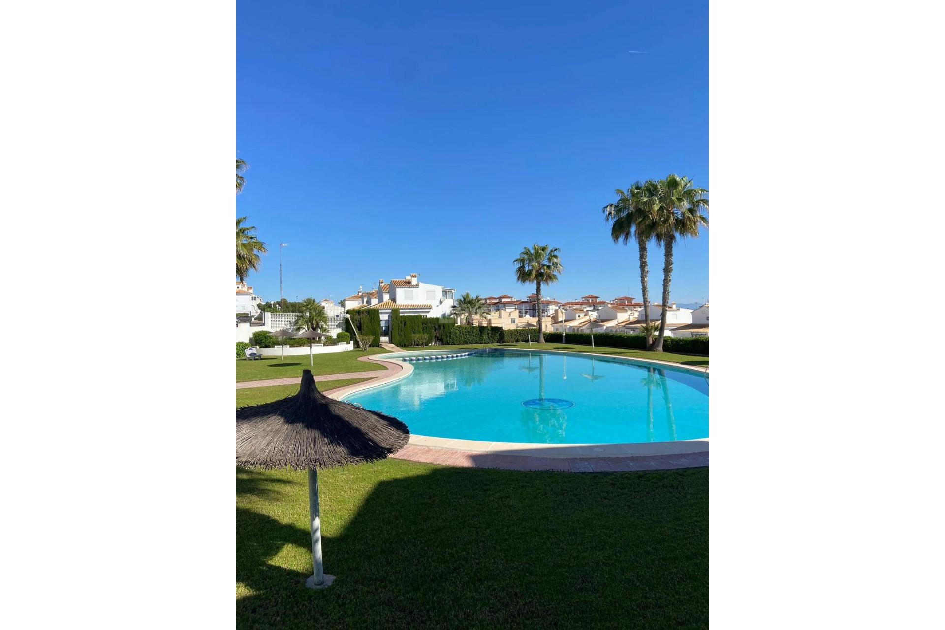 Resale - Apartment / flat - Torrevieja - La Mata