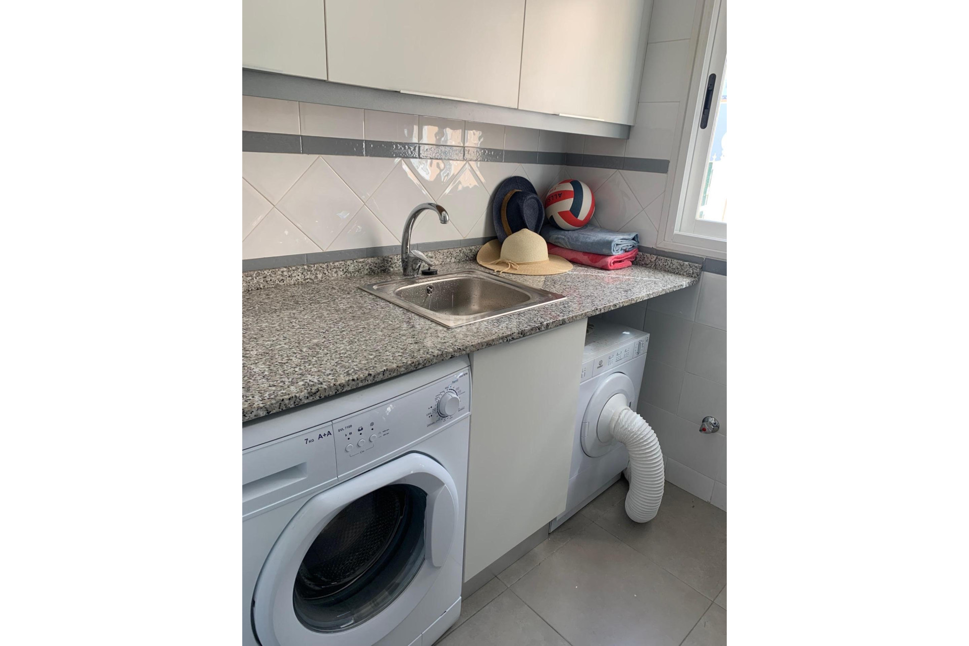 Resale - Apartment / flat - Torrevieja - La Mata