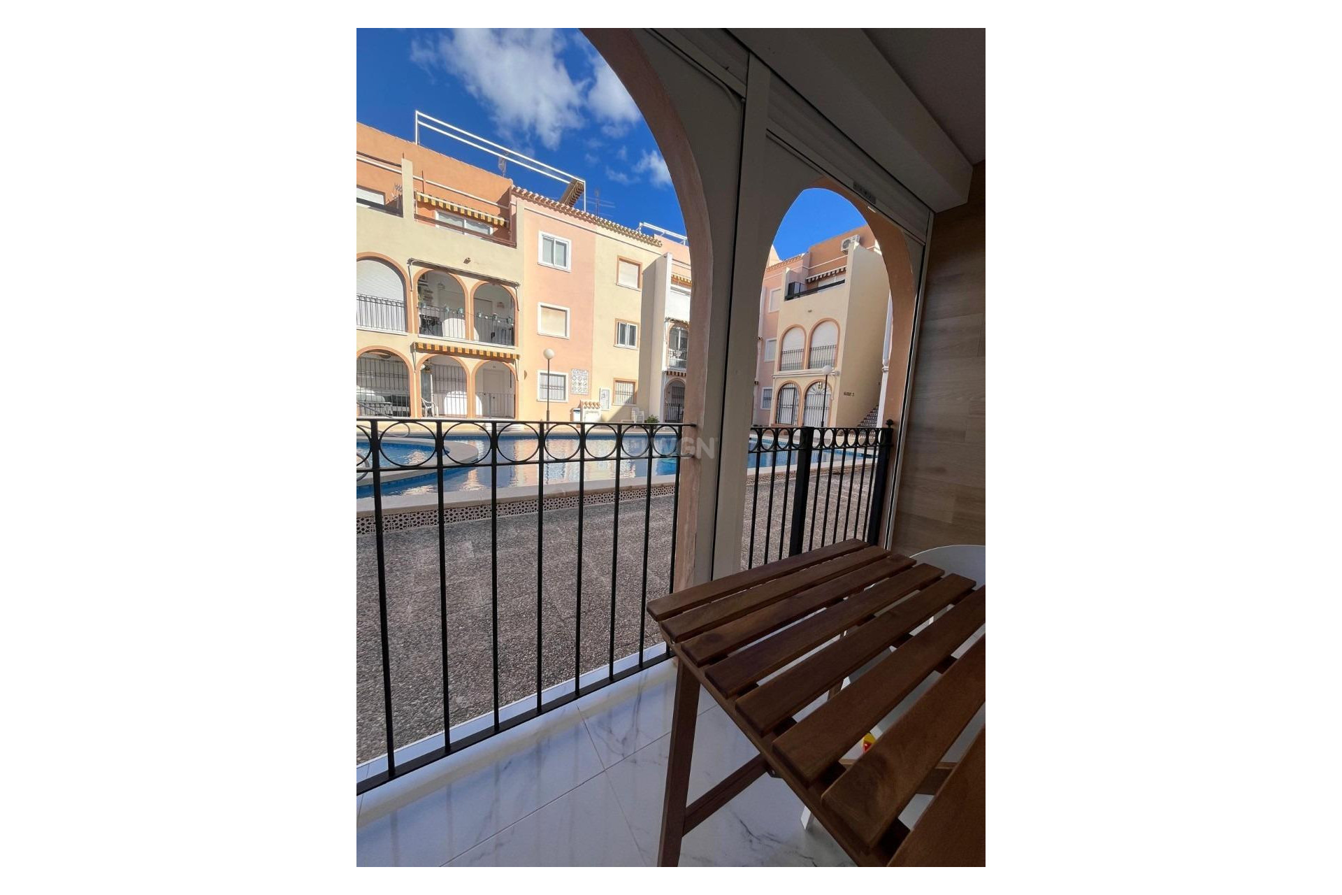 Resale - Apartment / flat - Torrevieja - La Veleta