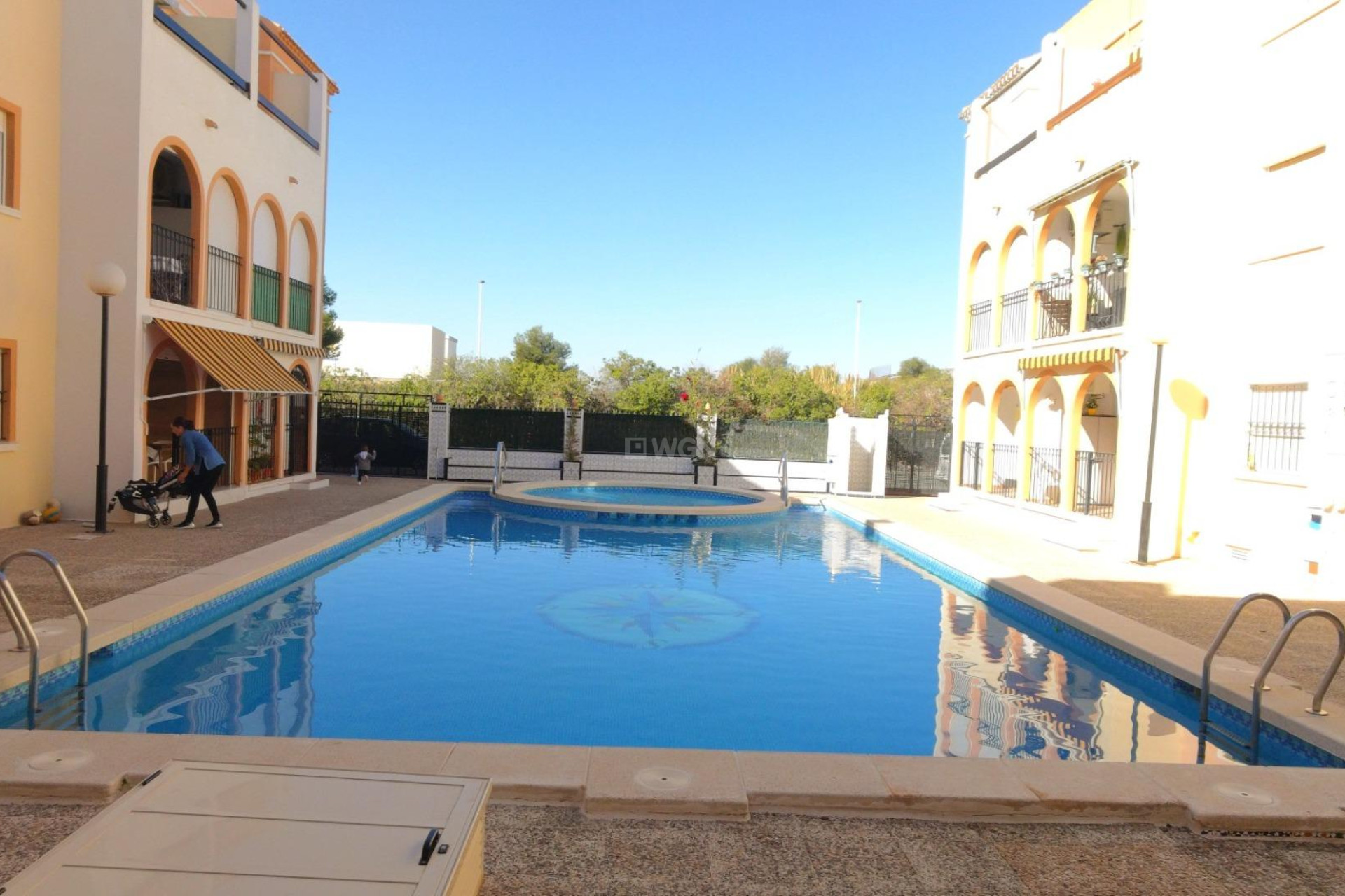 Resale - Apartment / flat - Torrevieja - La Veleta