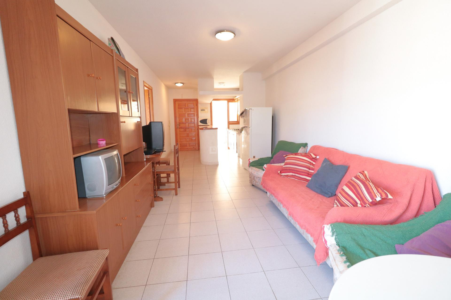 Resale - Apartment / flat - Torrevieja - La Veleta