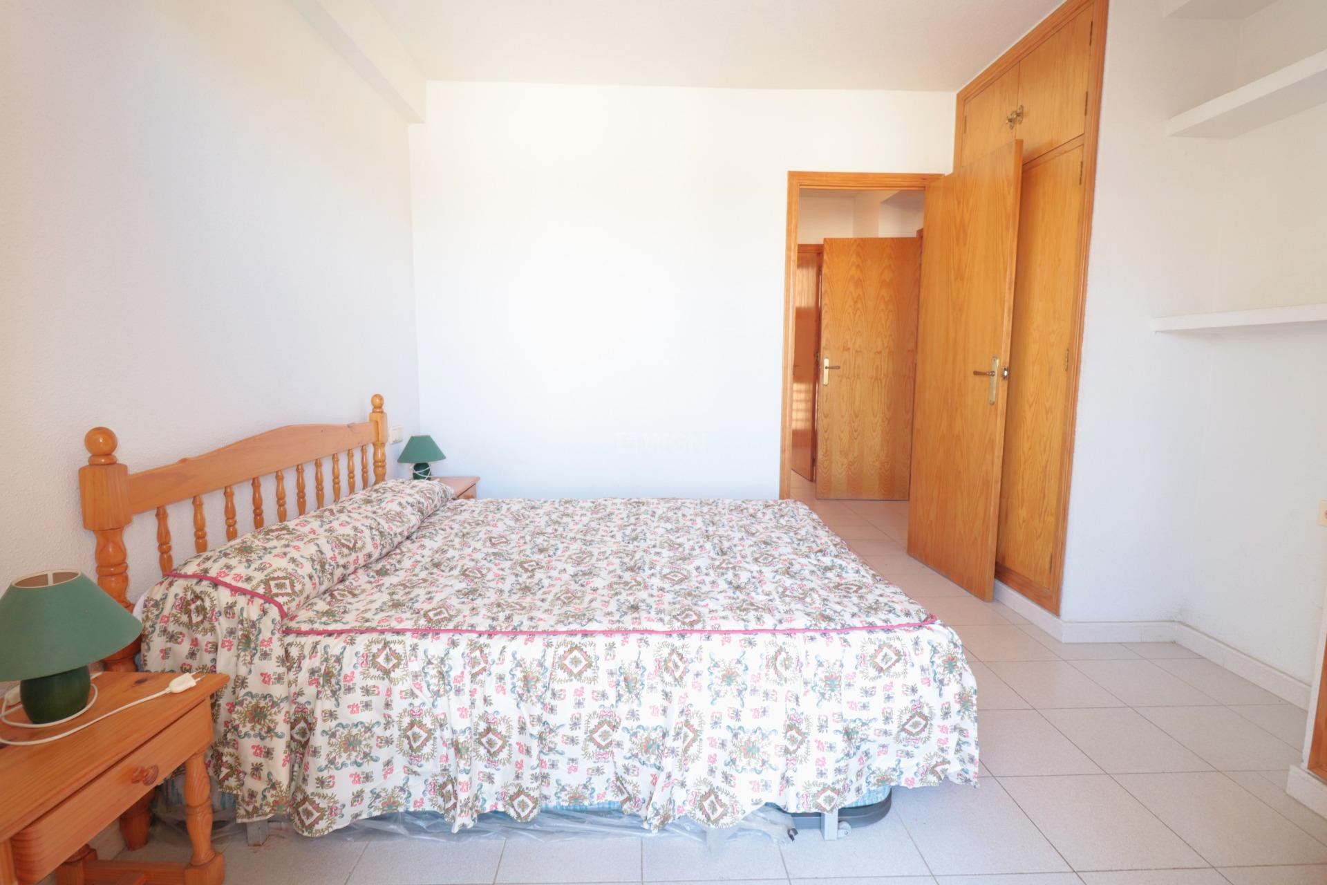 Resale - Apartment / flat - Torrevieja - La Veleta