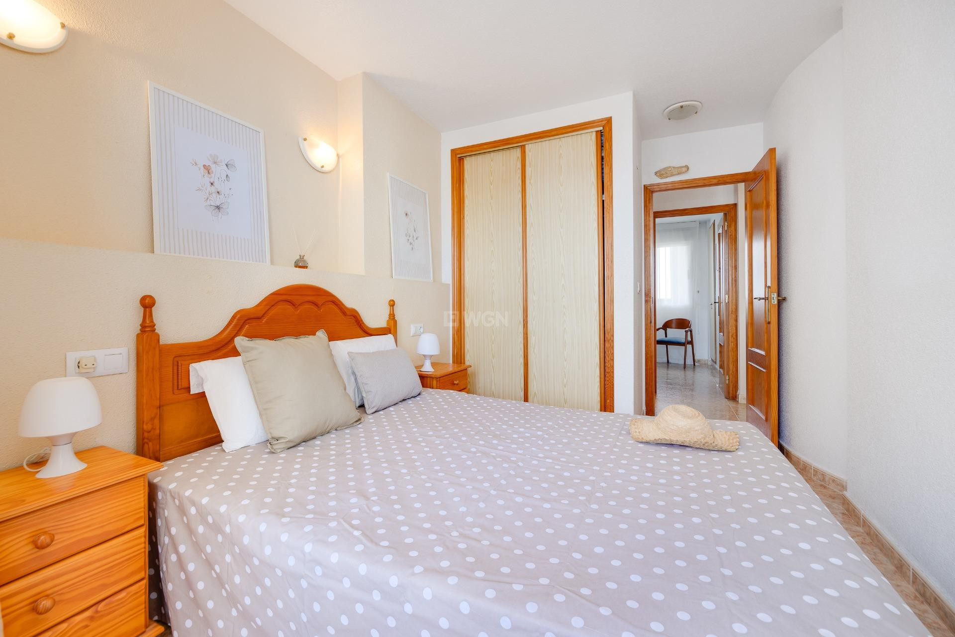 Resale - Apartment / flat - Torrevieja - La Veleta
