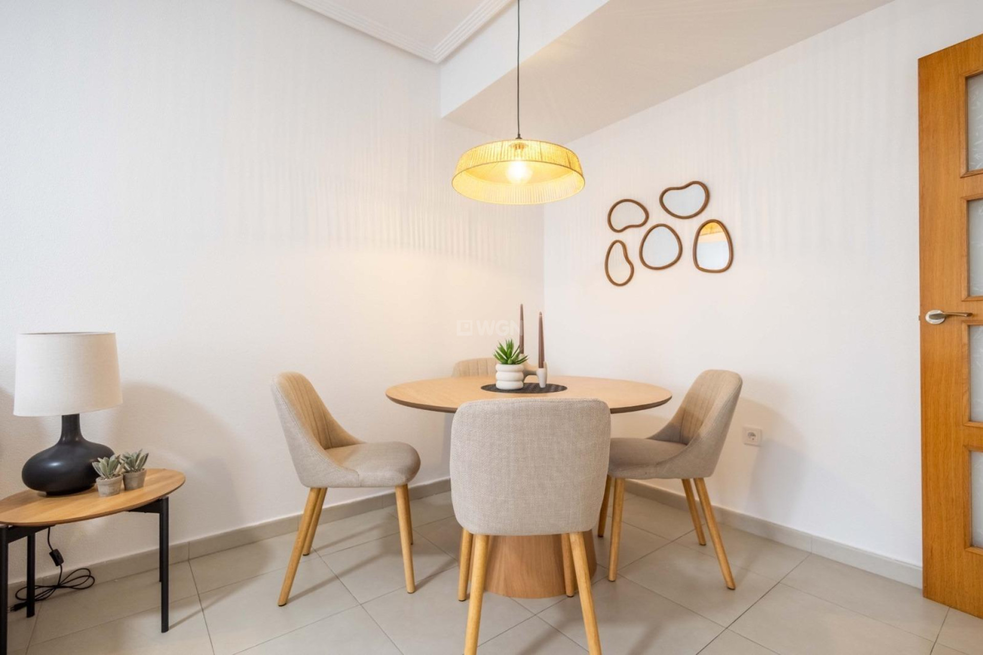 Resale - Apartment / flat - Torrevieja - Las Calas