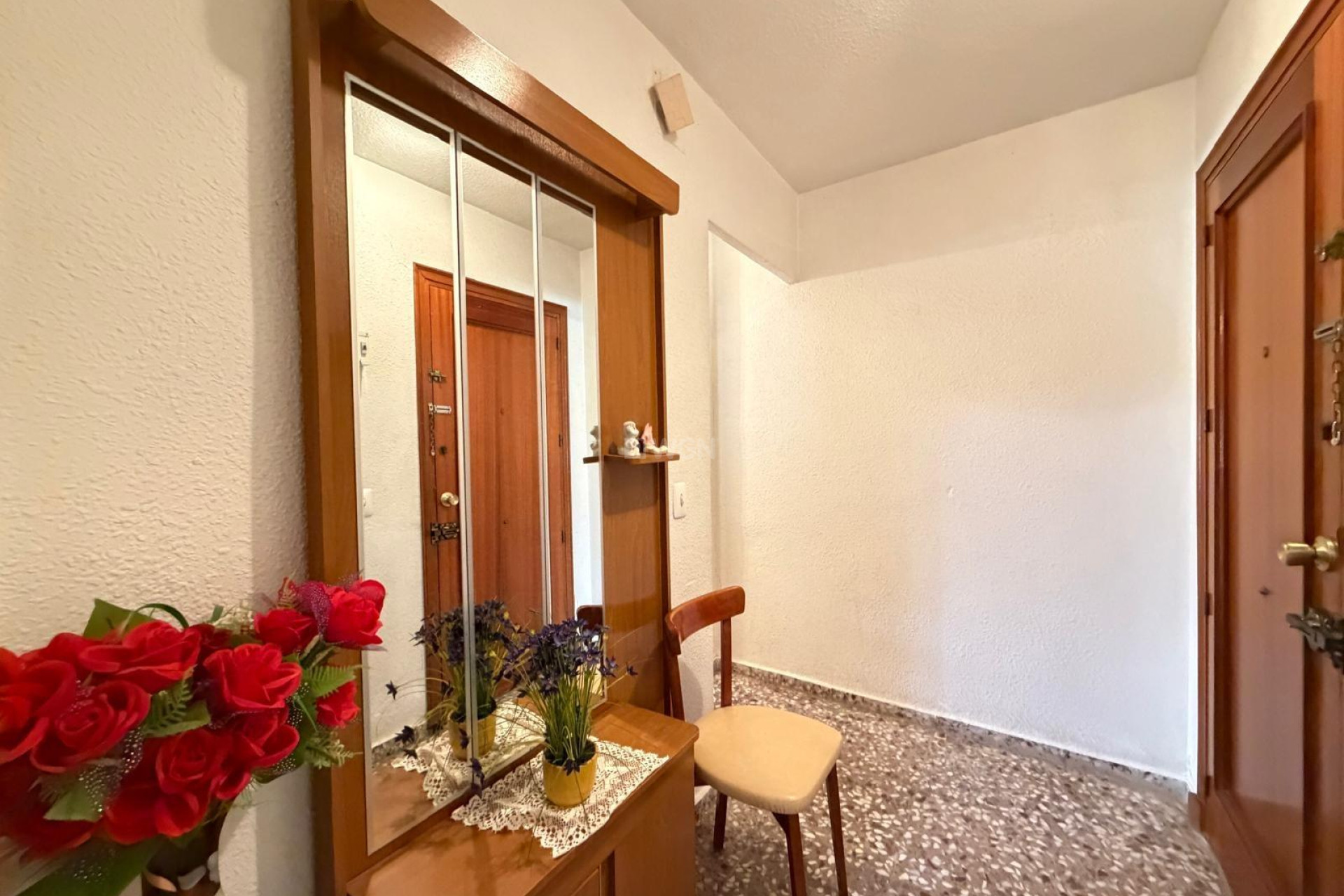 Resale - Apartment / flat - Torrevieja - Las Piscinas Naturales