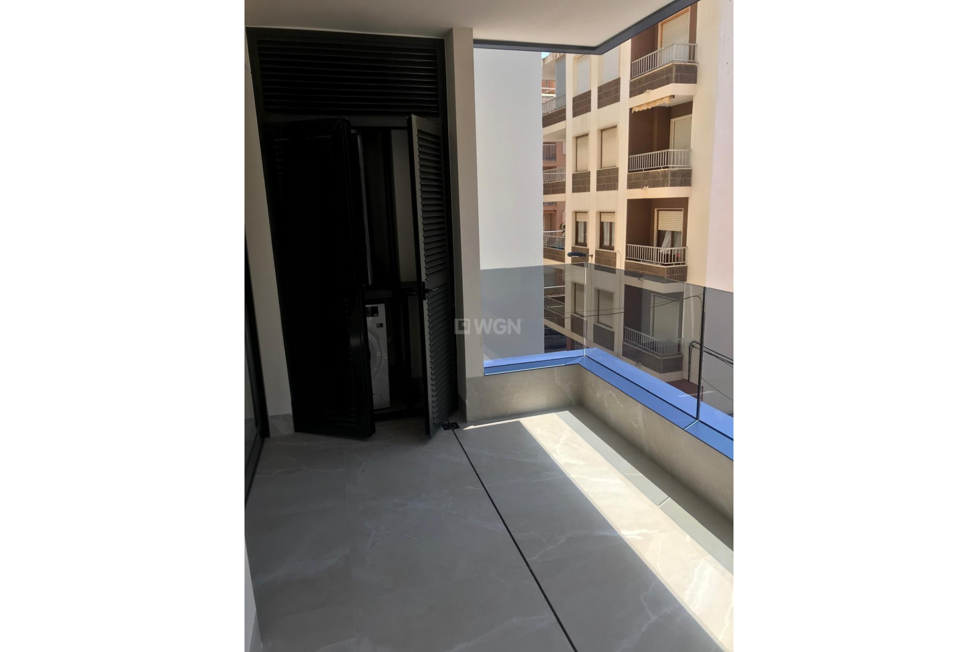 Resale - Apartment / flat - Torrevieja - Las Piscinas Naturales