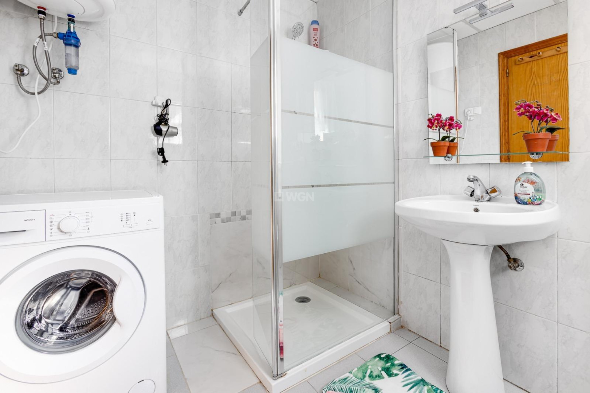 Resale - Apartment / flat - Torrevieja - Las Piscinas Naturales