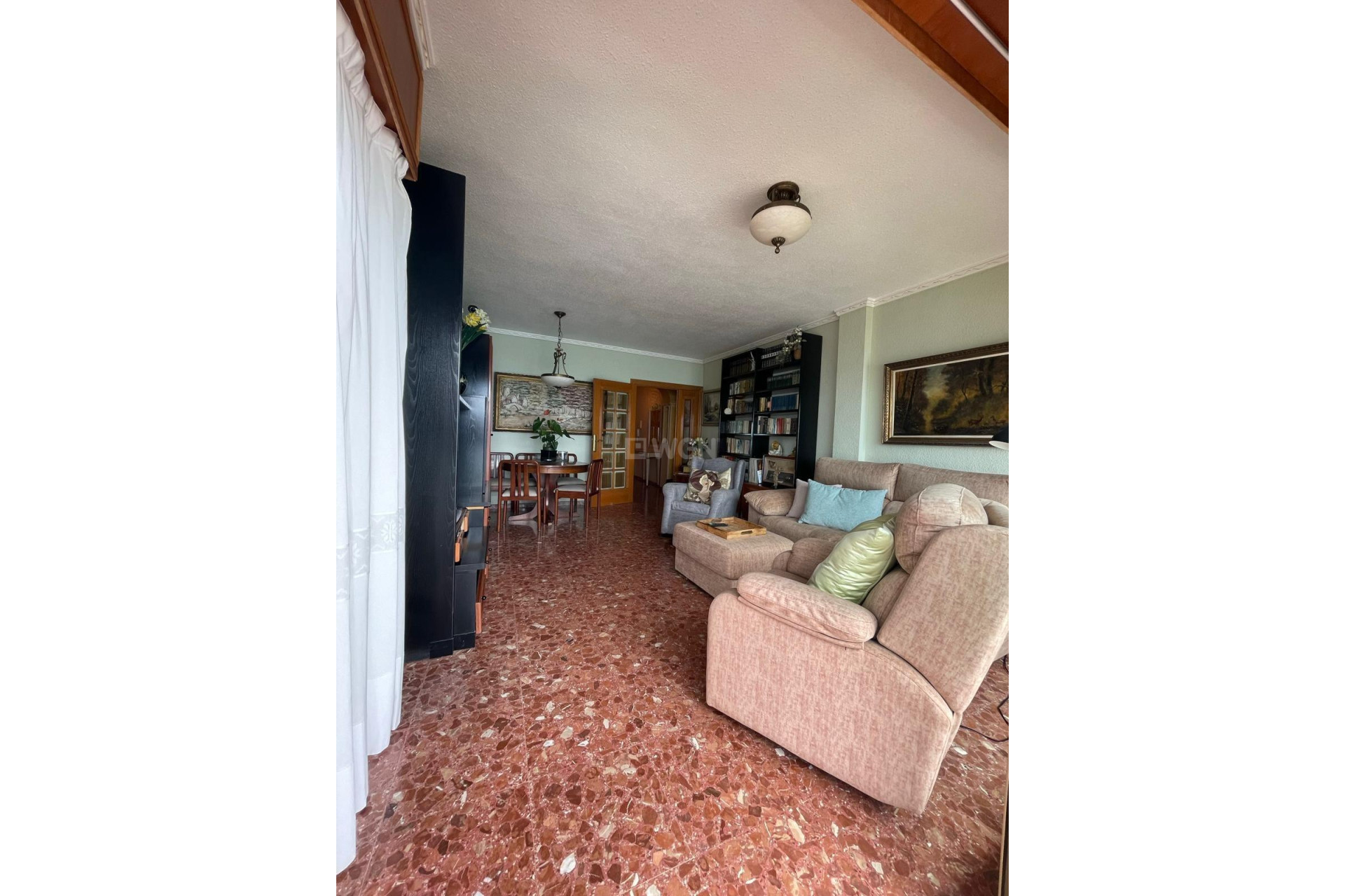 Resale - Apartment / flat - Torrevieja - Las Piscinas Naturales