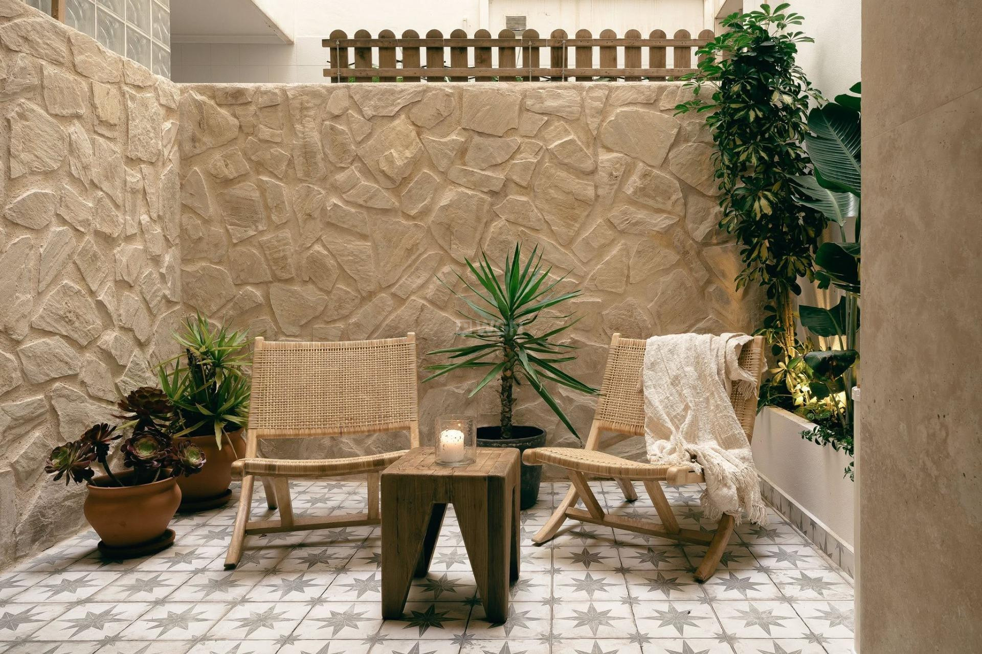 Resale - Apartment / flat - Torrevieja - Las Piscinas Naturales