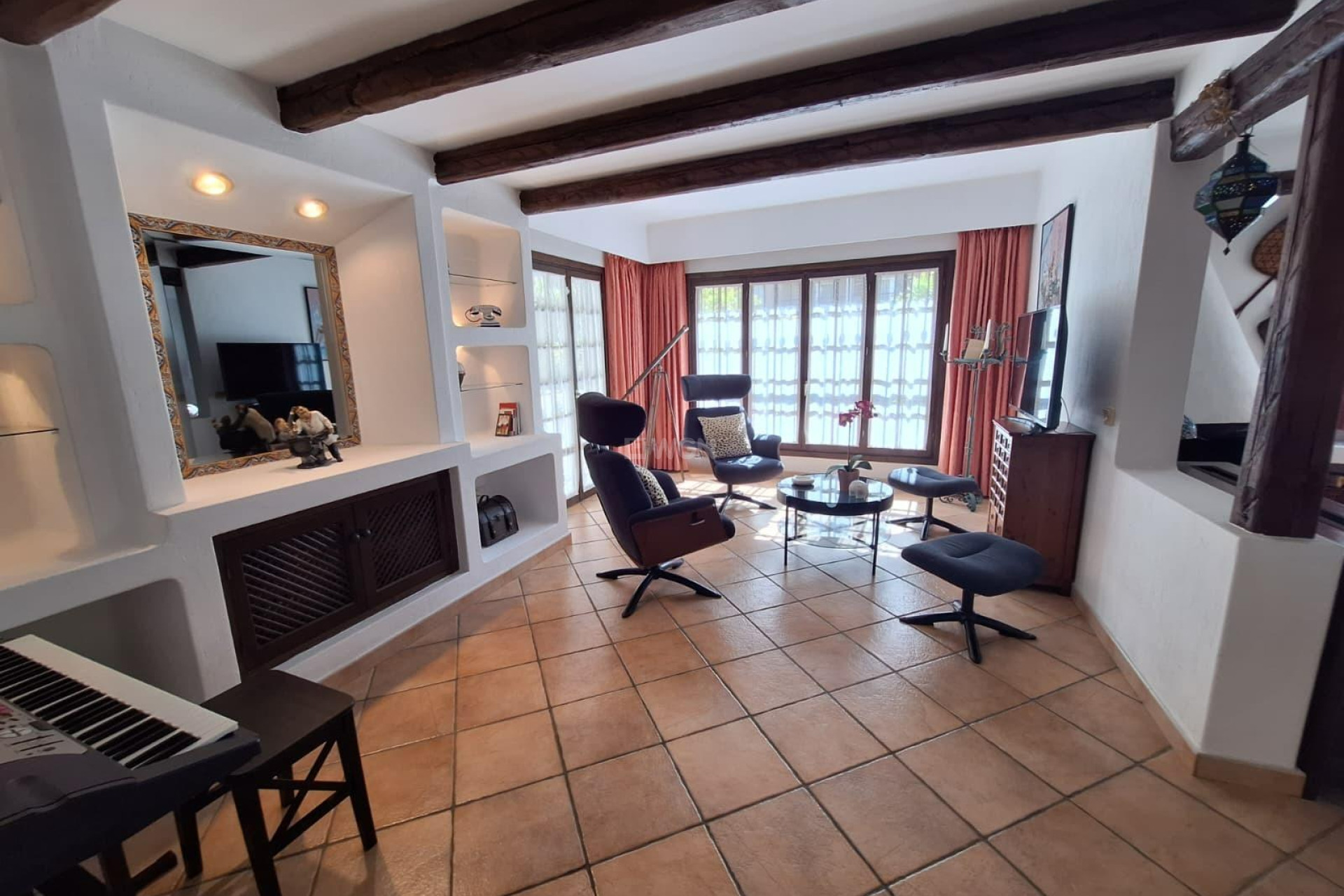 Resale - Apartment / flat - Torrevieja - Los Frutales