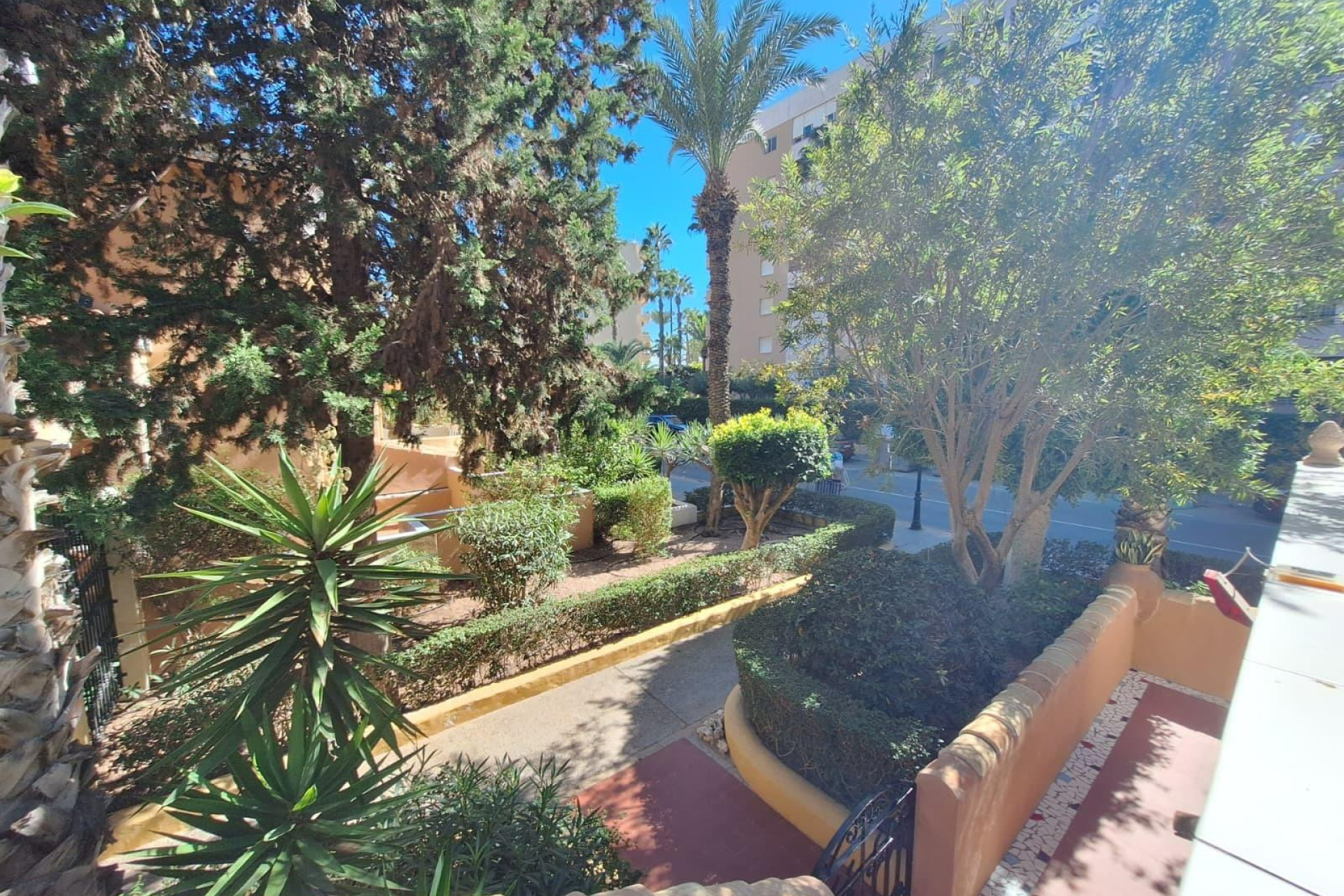 Resale - Apartment / flat - Torrevieja - Los Frutales