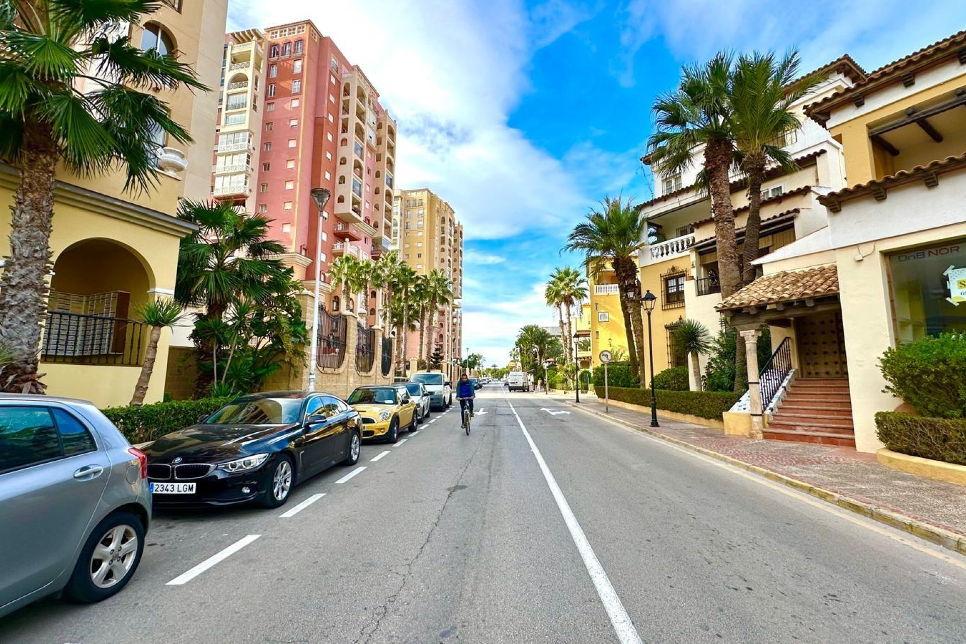 Resale - Apartment / flat - Torrevieja - Los Frutales