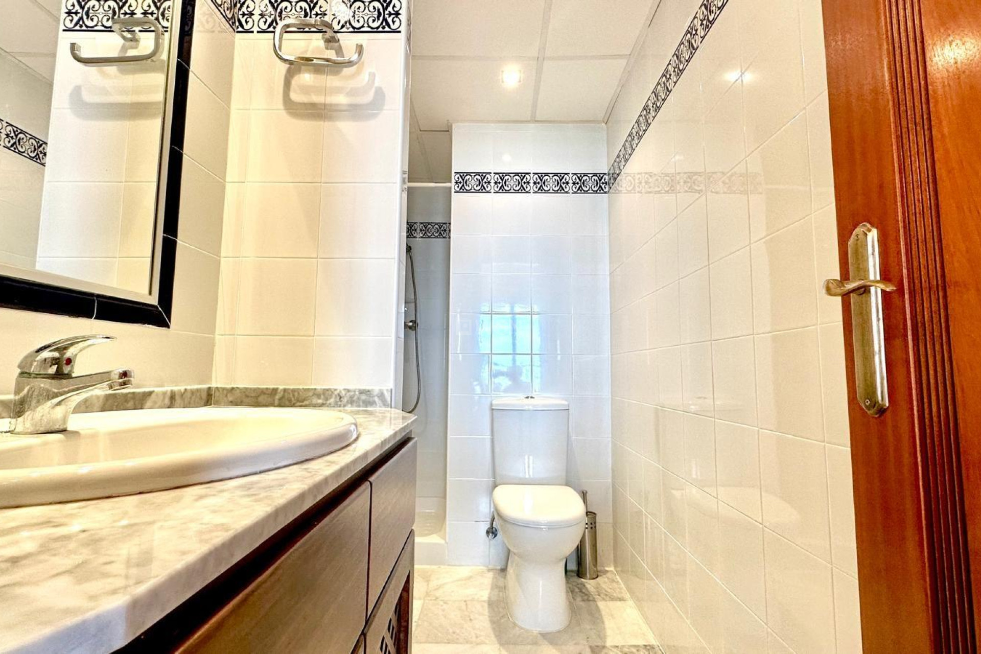 Resale - Apartment / flat - Torrevieja - Los Frutales