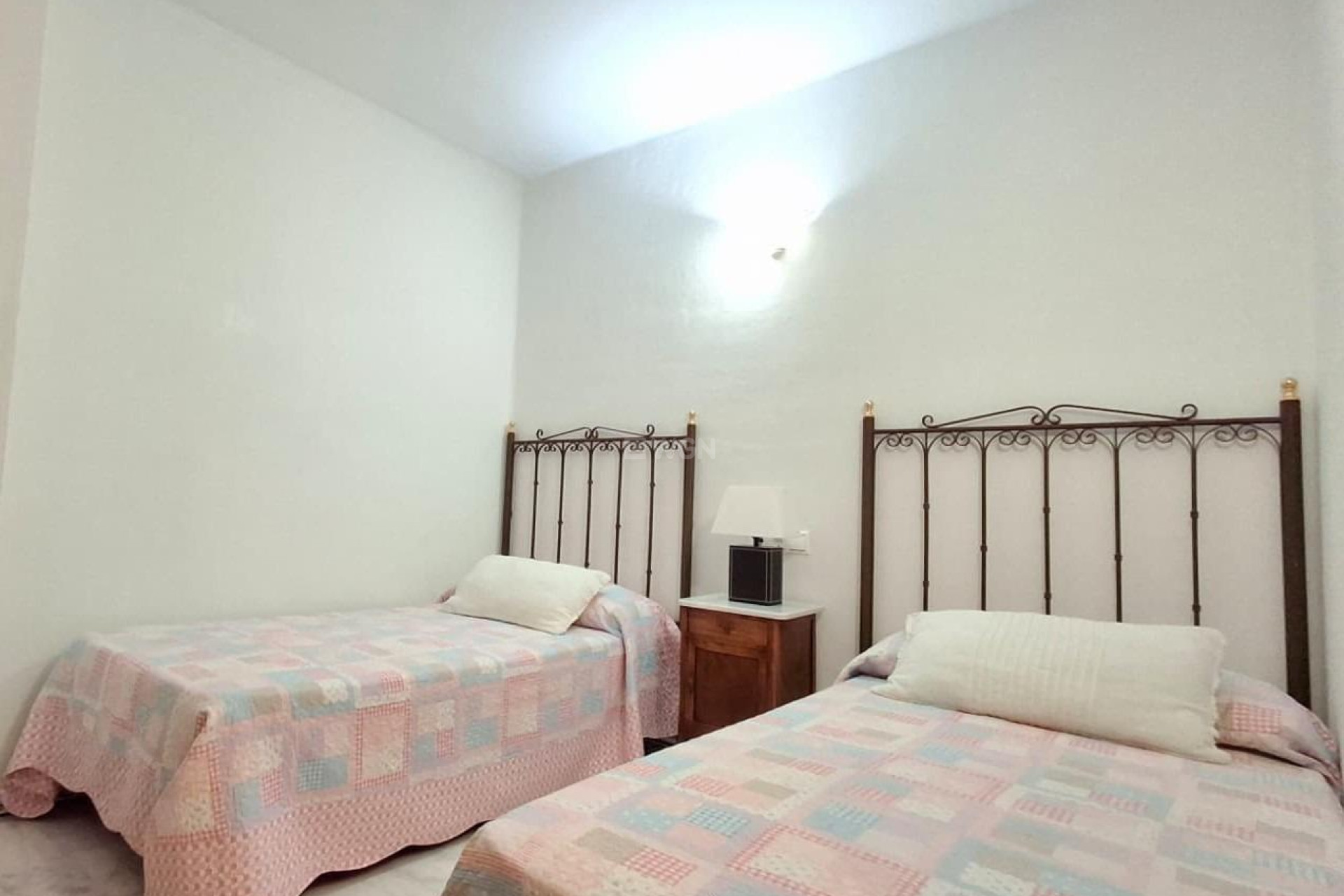 Resale - Apartment / flat - Torrevieja - Los Frutales