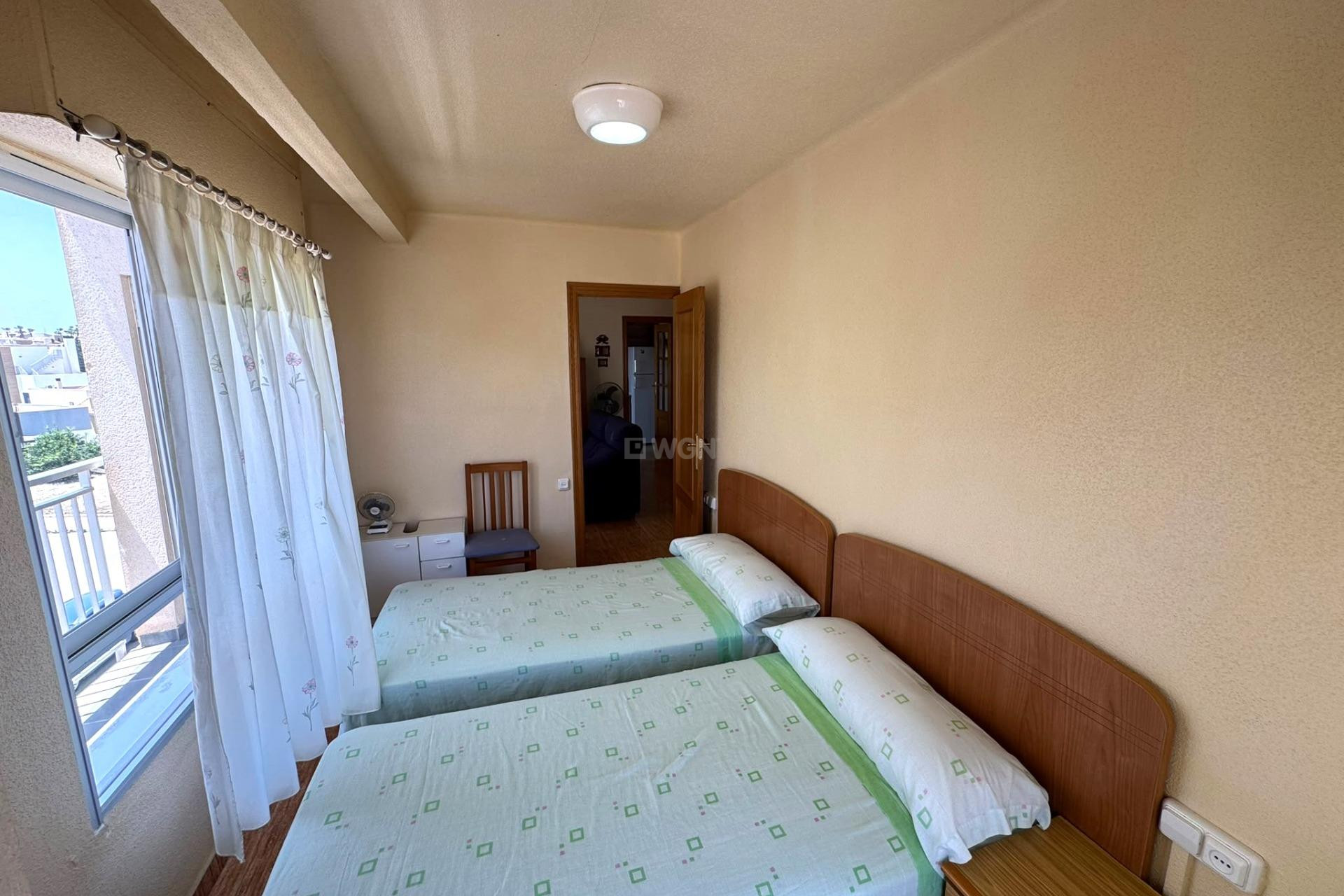 Resale - Apartment / flat - Torrevieja - Miramar - Torre Del Moro