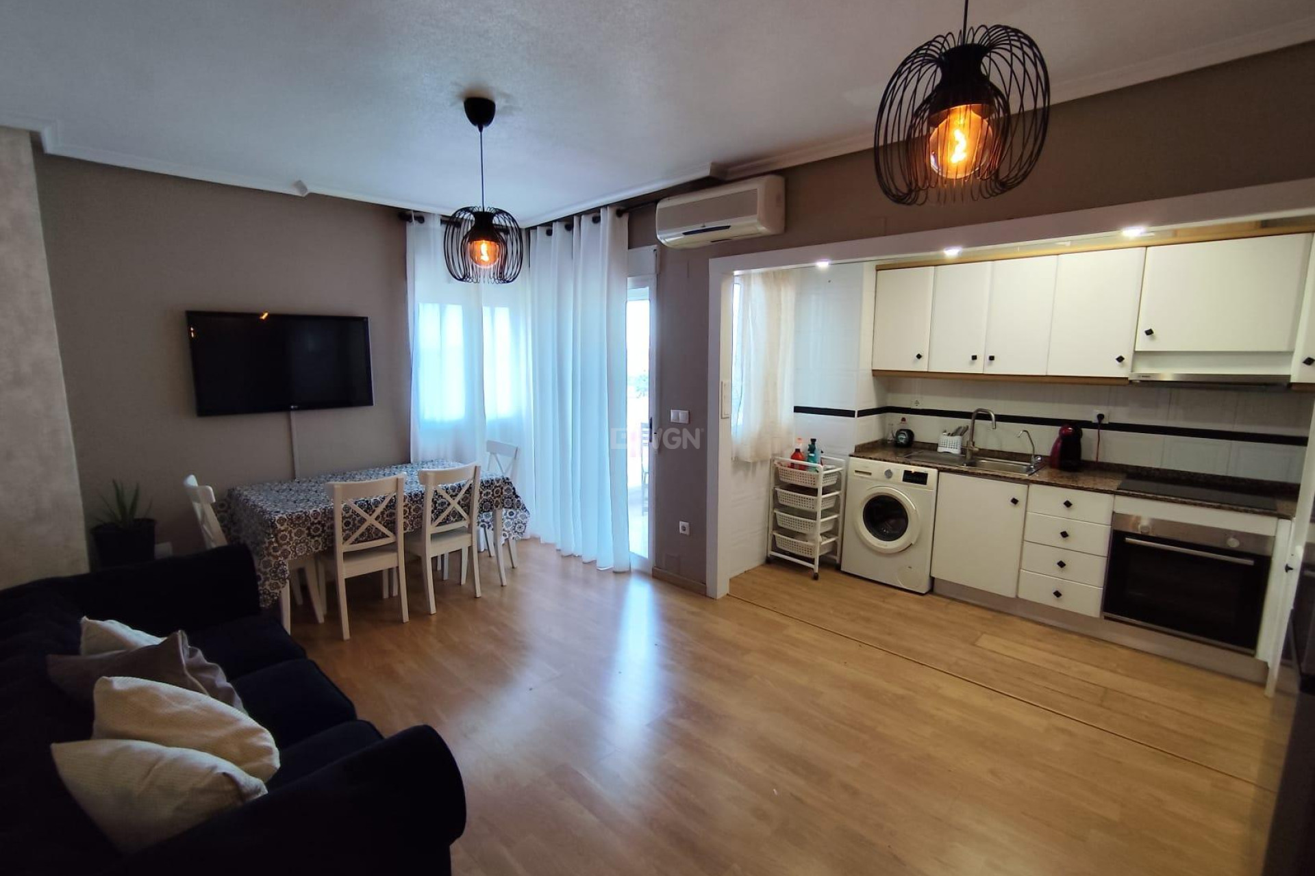 Resale - Apartment / flat - Torrevieja - Nueva Torrevieja