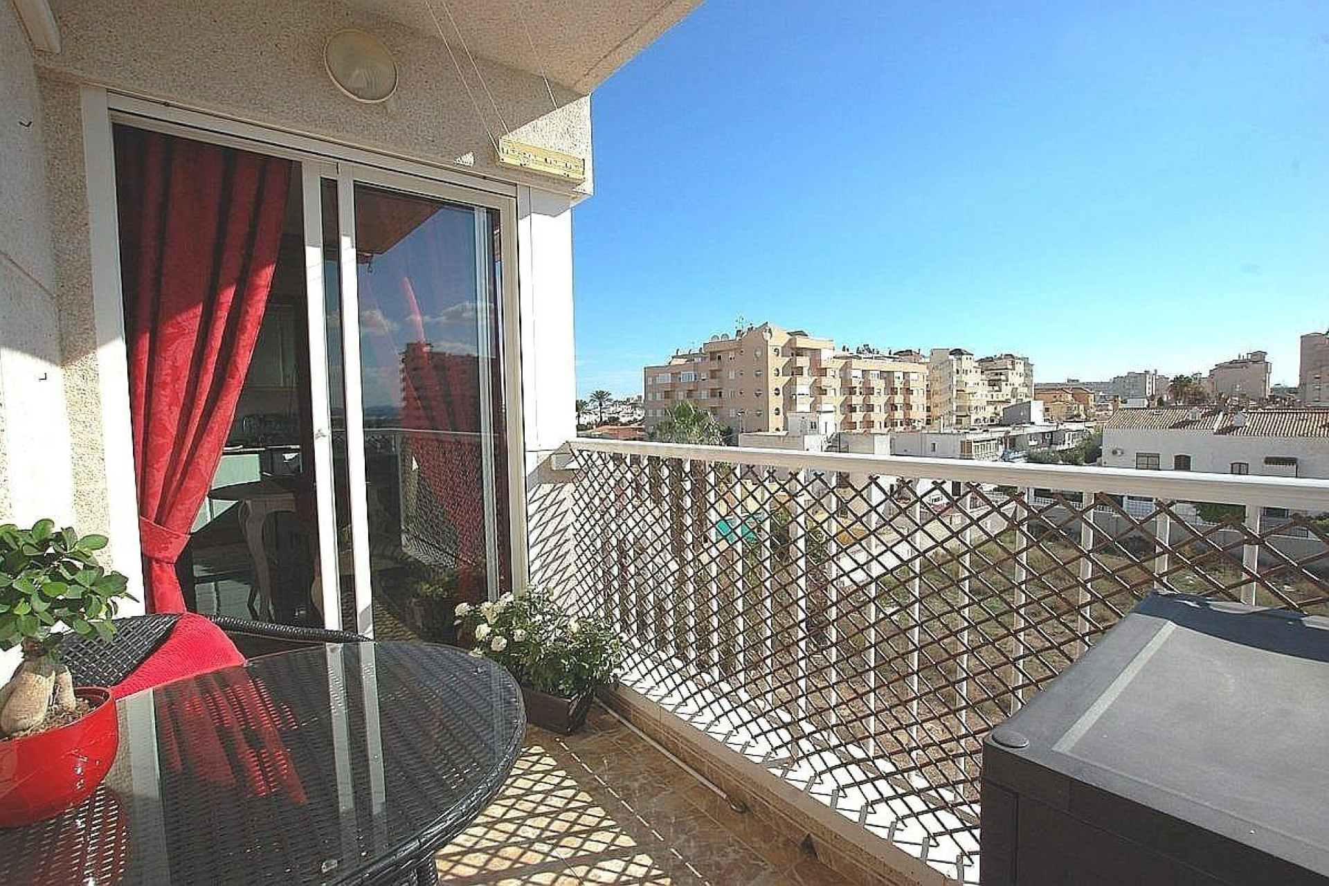 Resale - Apartment / flat - Torrevieja - Nueva Torrevieja