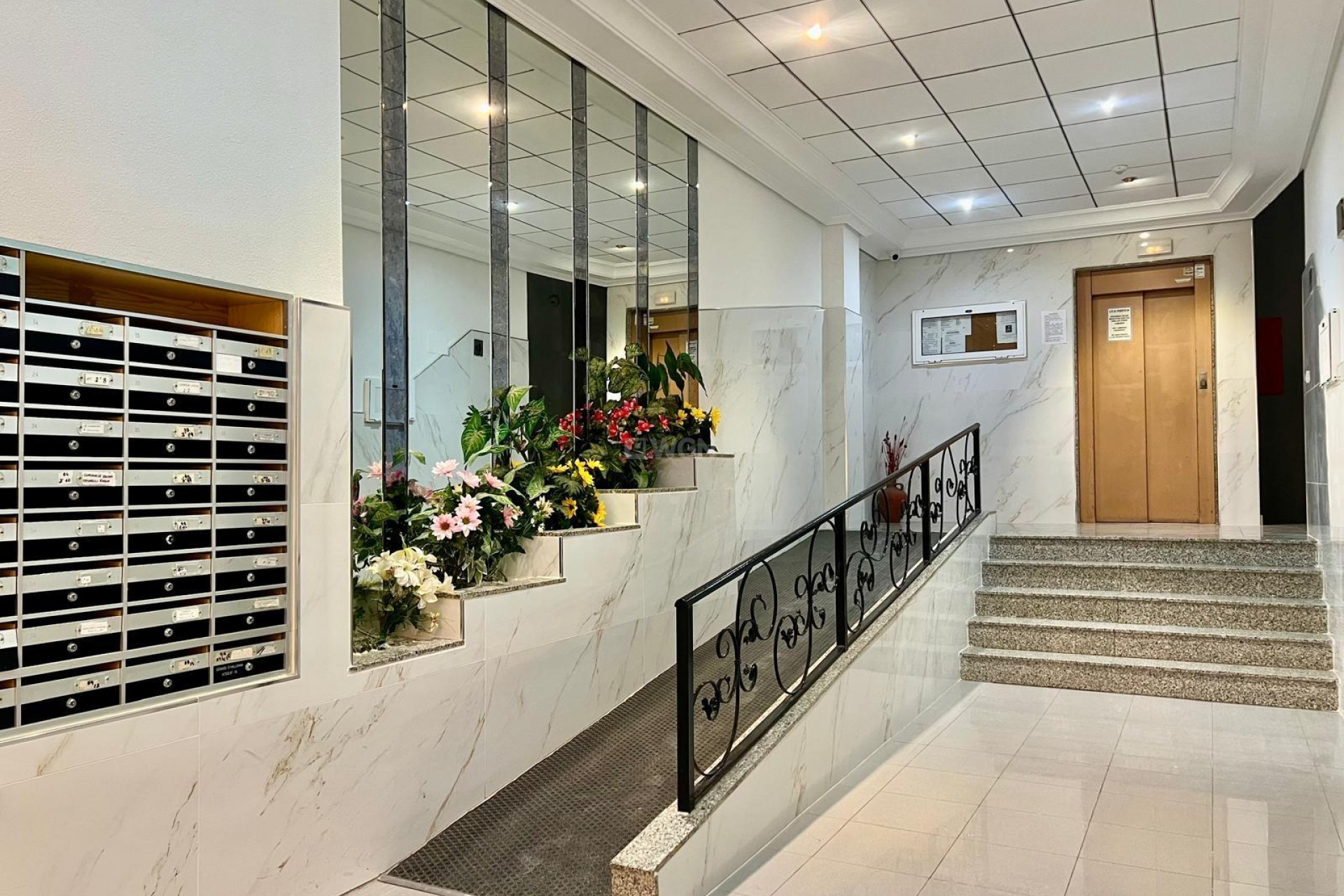 Resale - Apartment / flat - Torrevieja - PARQUE DE LAS NACIONES