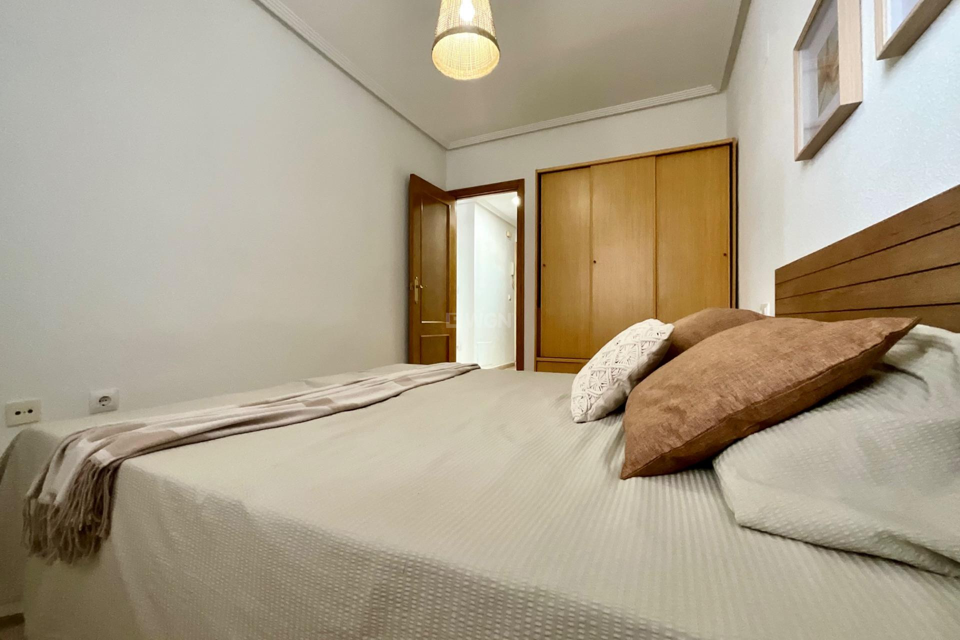 Resale - Apartment / flat - Torrevieja - PARQUE DE LAS NACIONES