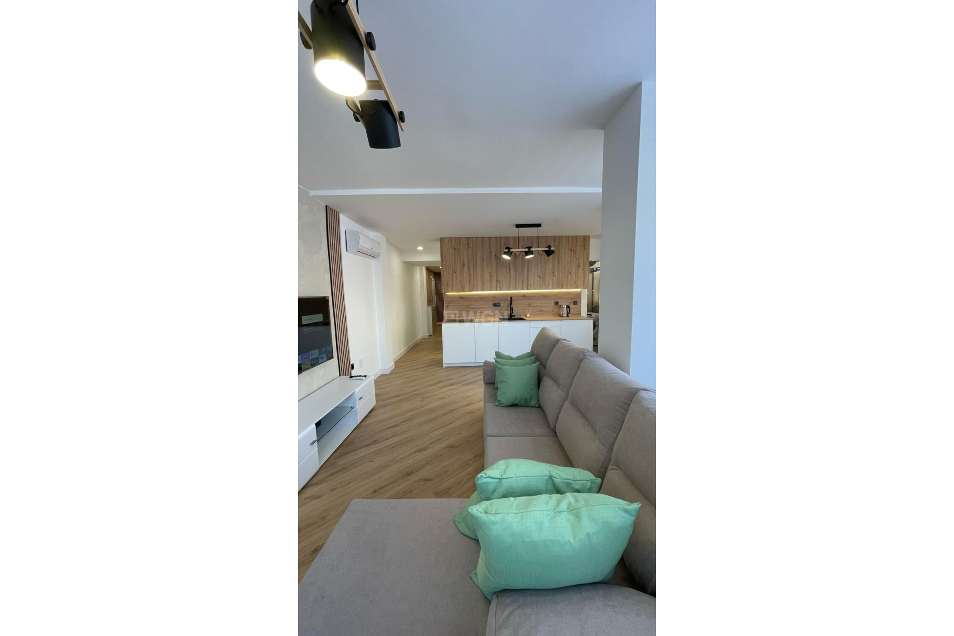 Resale - Apartment / flat - Torrevieja - PARQUE DE LAS NACIONES