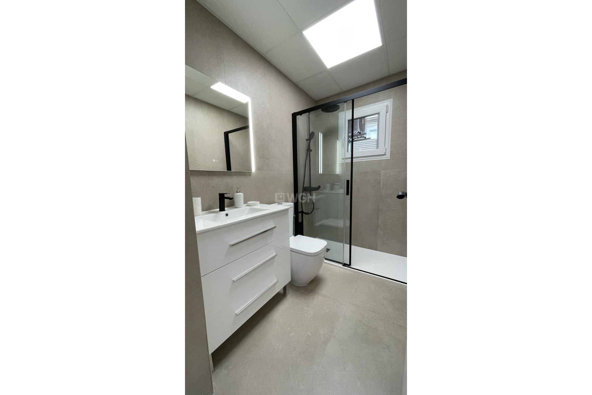 Resale - Apartment / flat - Torrevieja - PARQUE DE LAS NACIONES