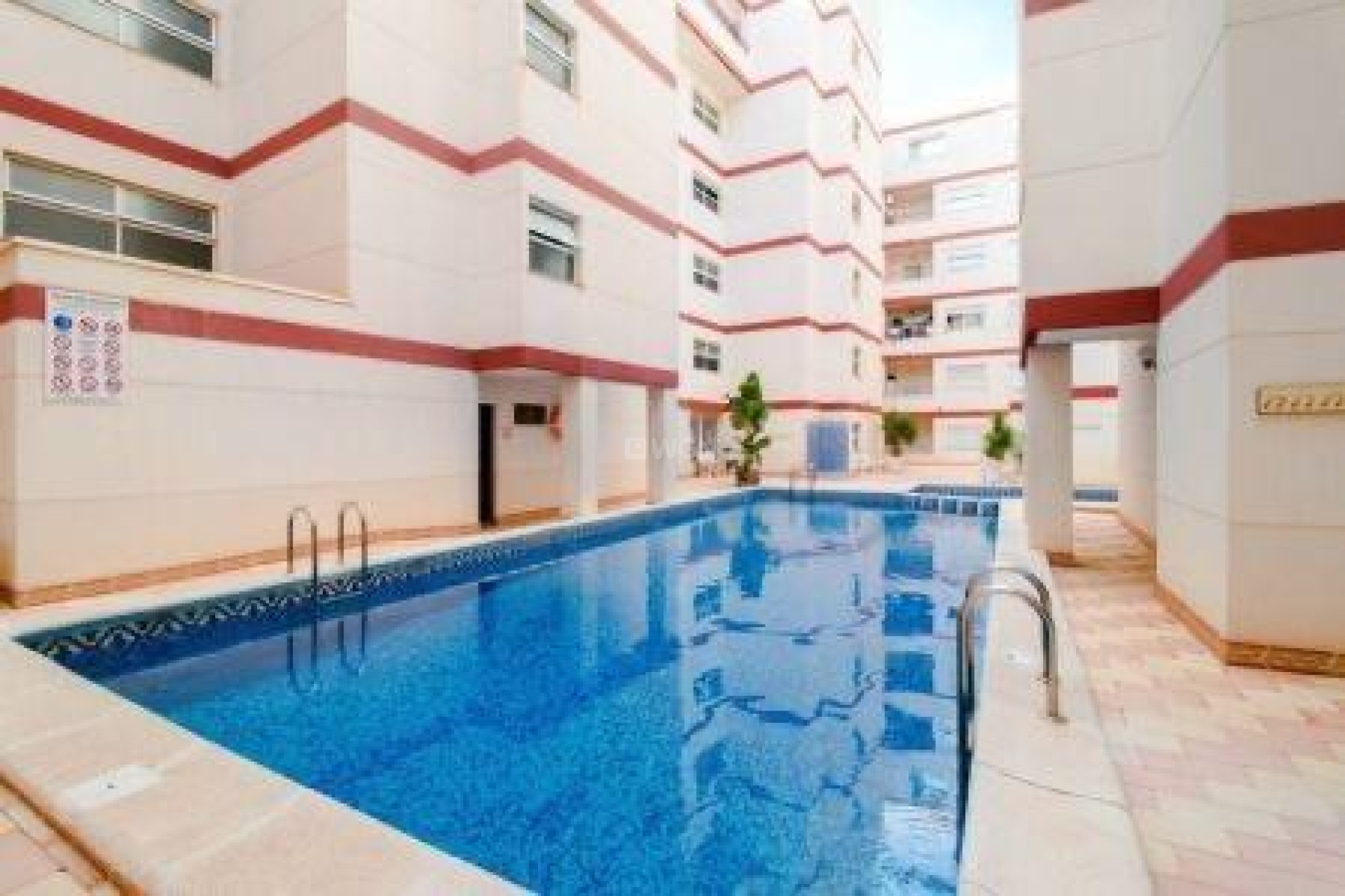 Resale - Apartment / flat - Torrevieja - PARQUE DE LAS NACIONES