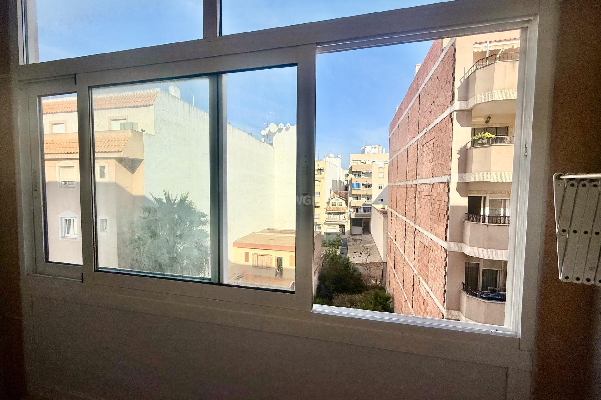 Resale - Apartment / flat - Torrevieja - PARQUE DE LAS NACIONES