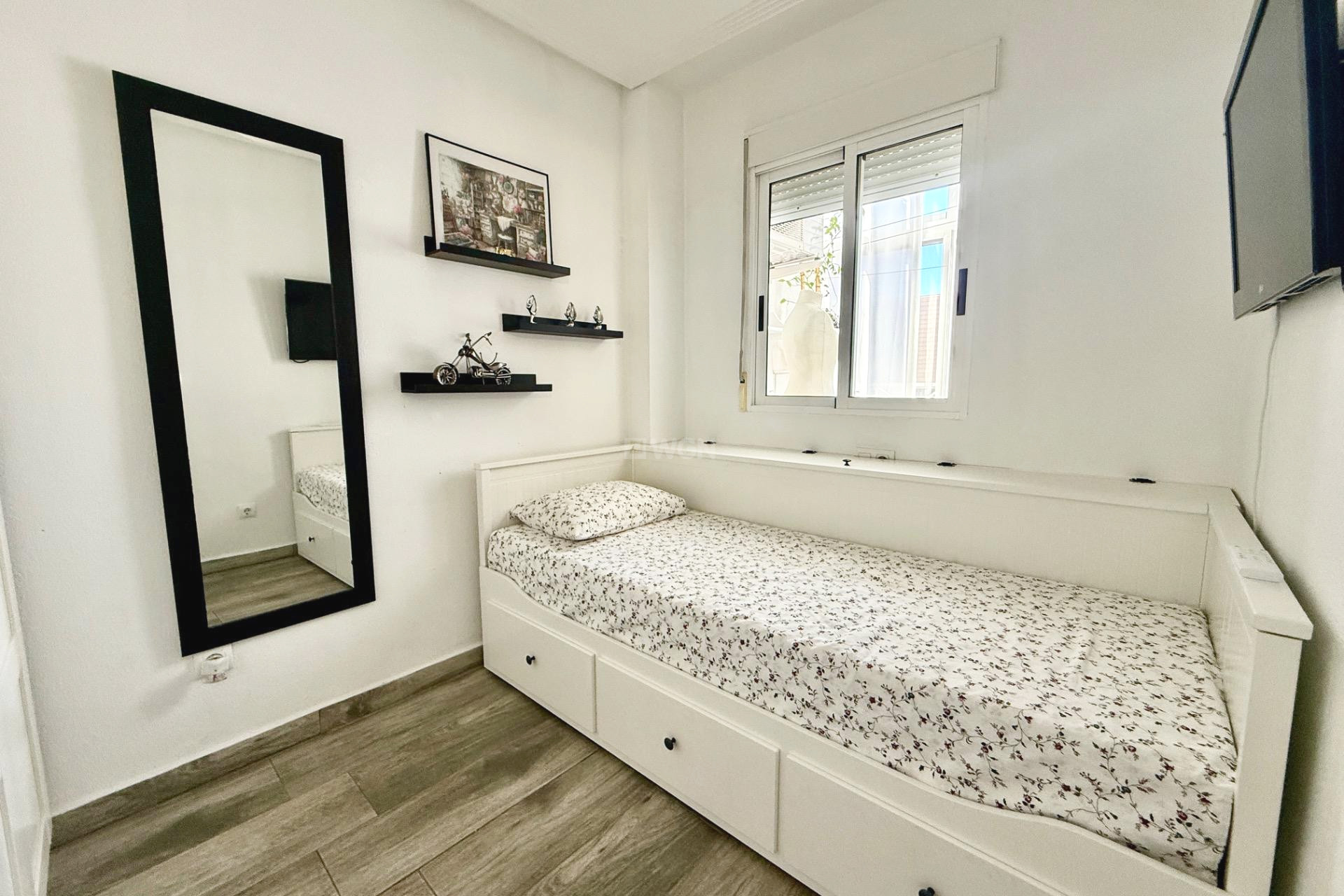 Resale - Apartment / flat - Torrevieja - PARQUE DE LAS NACIONES