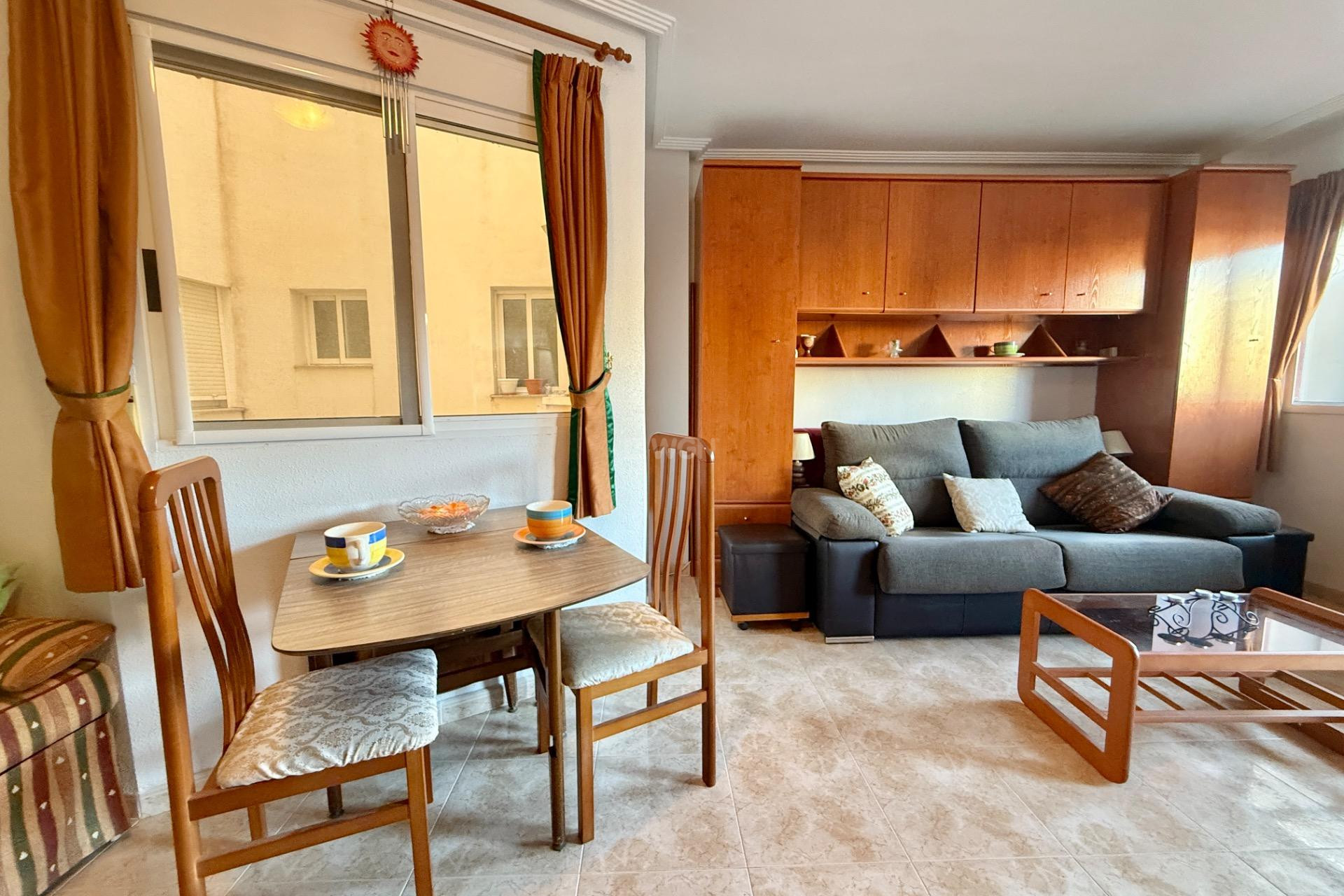 Resale - Apartment / flat - Torrevieja - PARQUE DE LAS NACIONES