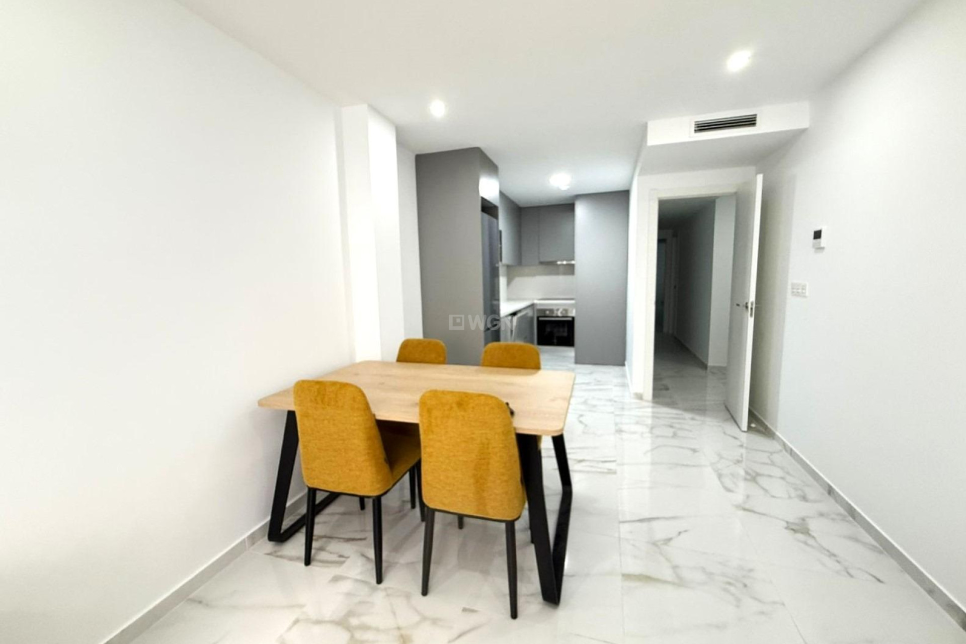 Resale - Apartment / flat - Torrevieja - PARQUE DE LAS NACIONES