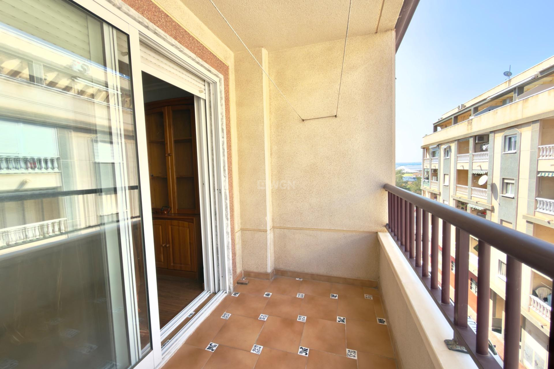 Resale - Apartment / flat - Torrevieja - PARQUE DE LAS NACIONES