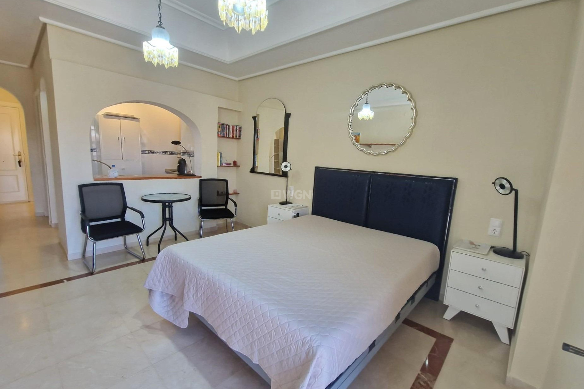 Resale - Apartment / flat - Torrevieja - Paseo Maritimo