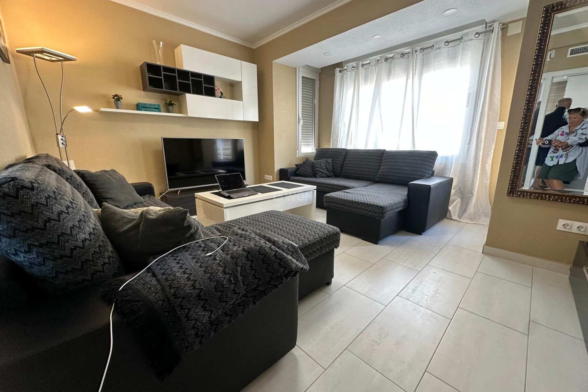 Resale - Apartment / flat - Torrevieja - Paseo Maritimo