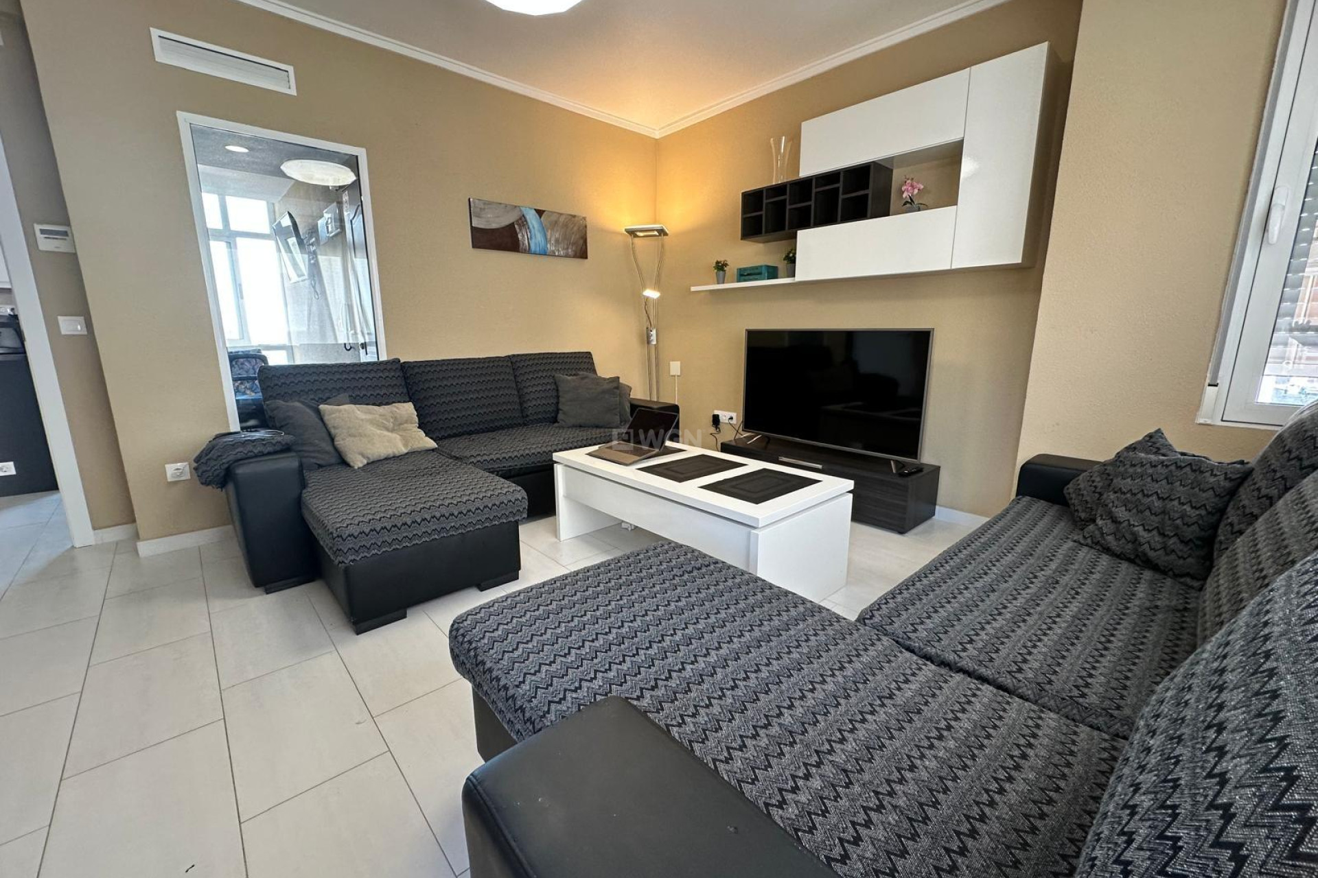 Resale - Apartment / flat - Torrevieja - Paseo Maritimo