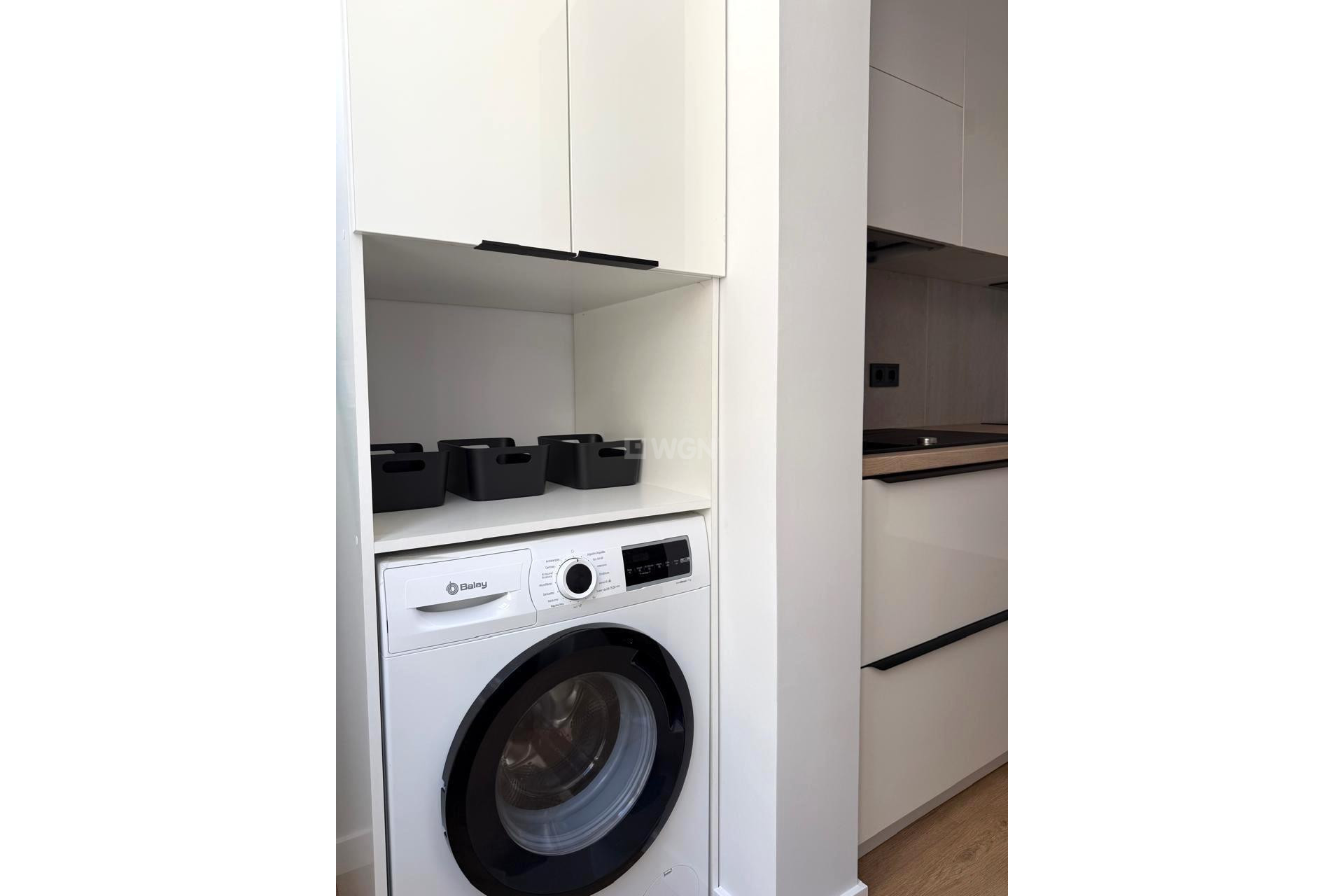 Resale - Apartment / flat - Torrevieja - Paseo Maritimo